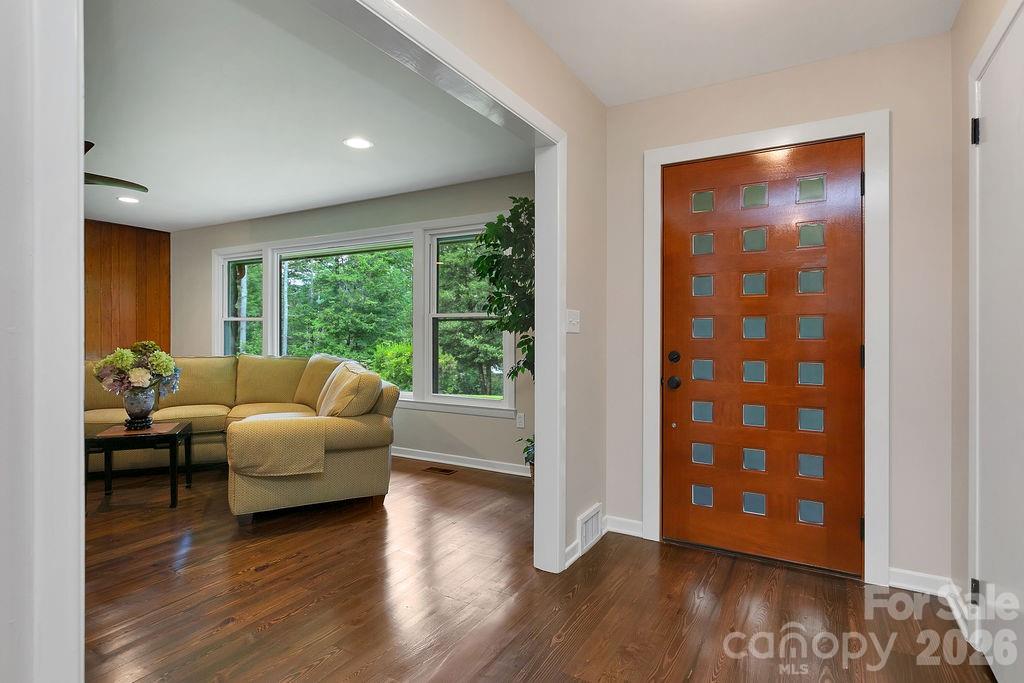 100 Ashton Lane Property Photo 5