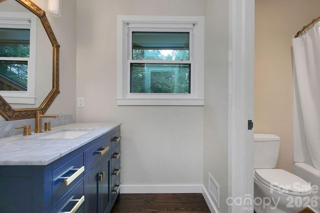 100 Ashton Lane Property Photo 22