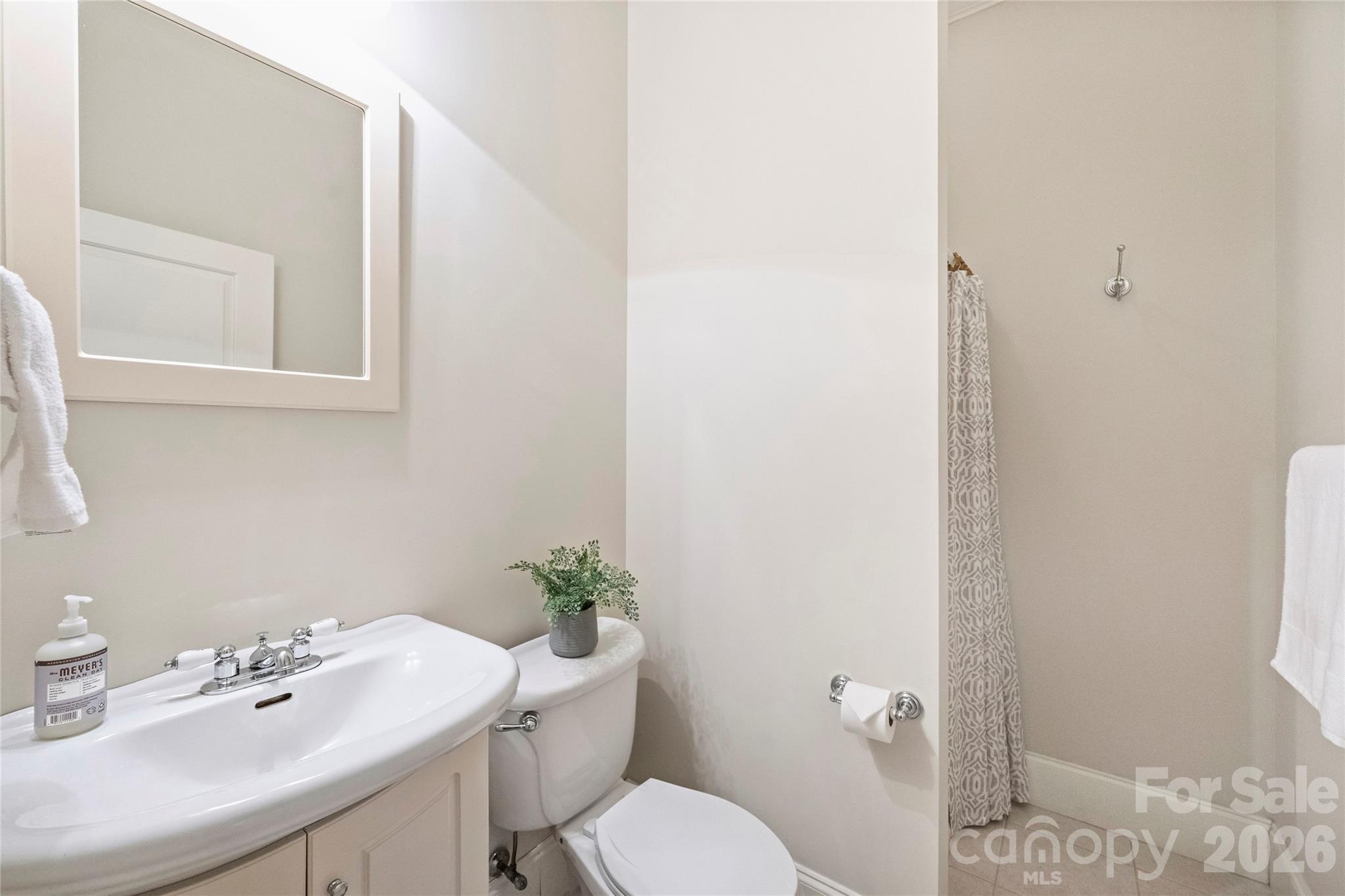 1501 Venetian Way Drive Property Photo 37