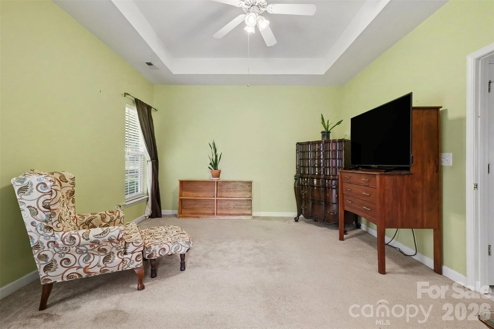 12034 Hampton Place Drive Property Photo 17