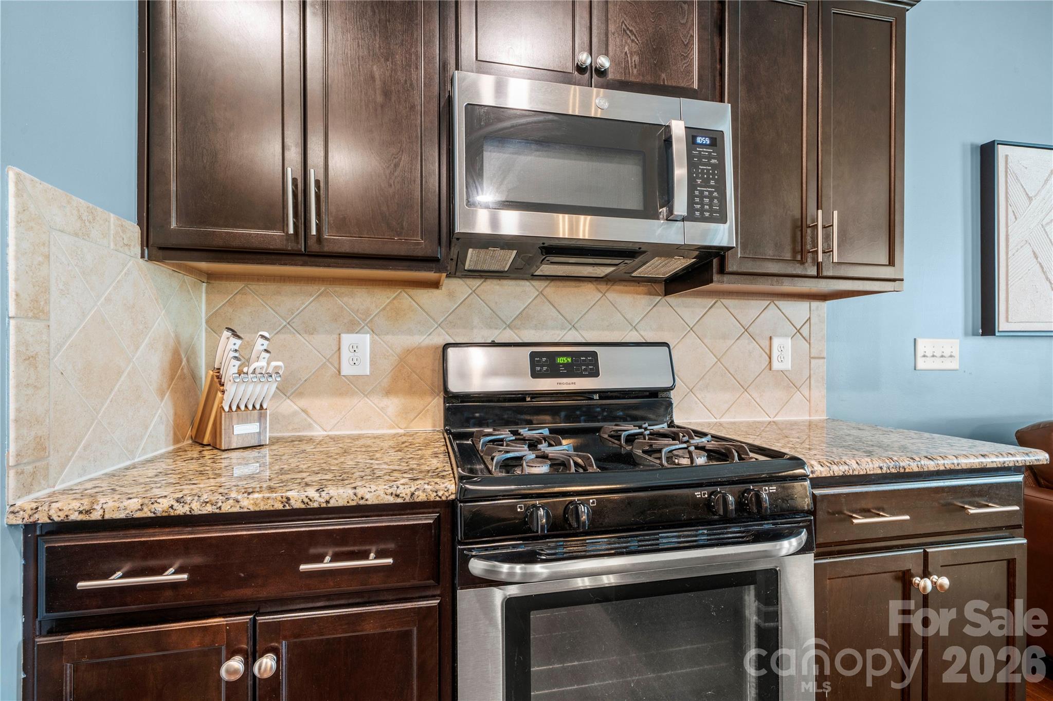 7206 Moultrie Way 33 Property Photo 7