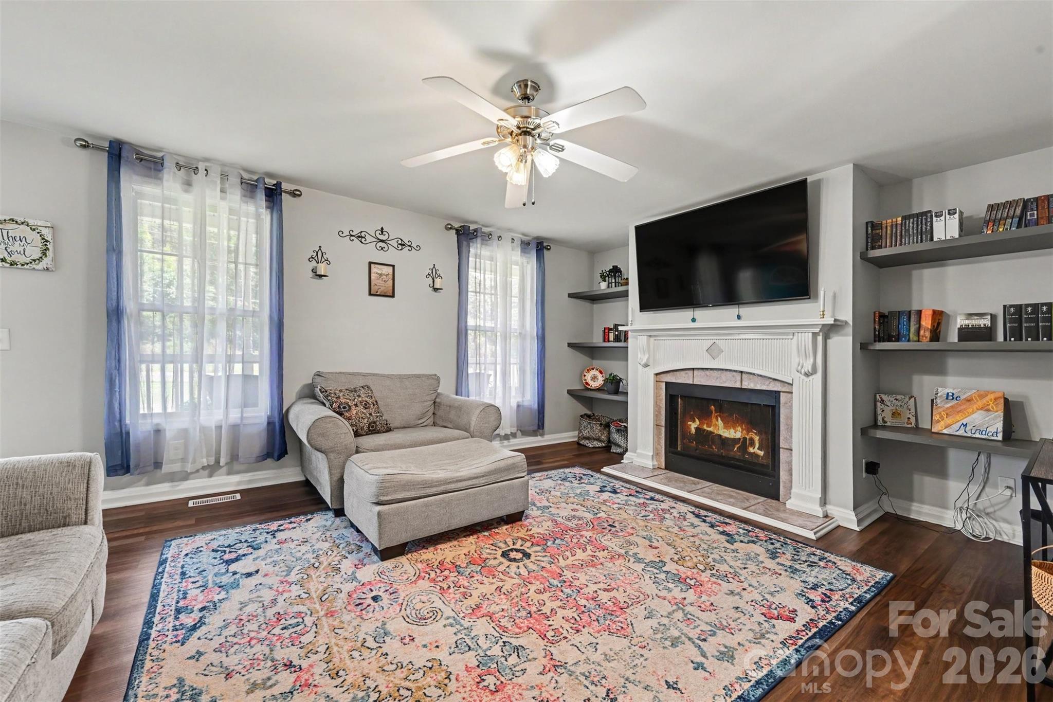1945 Rhyne Road Property Photo 6