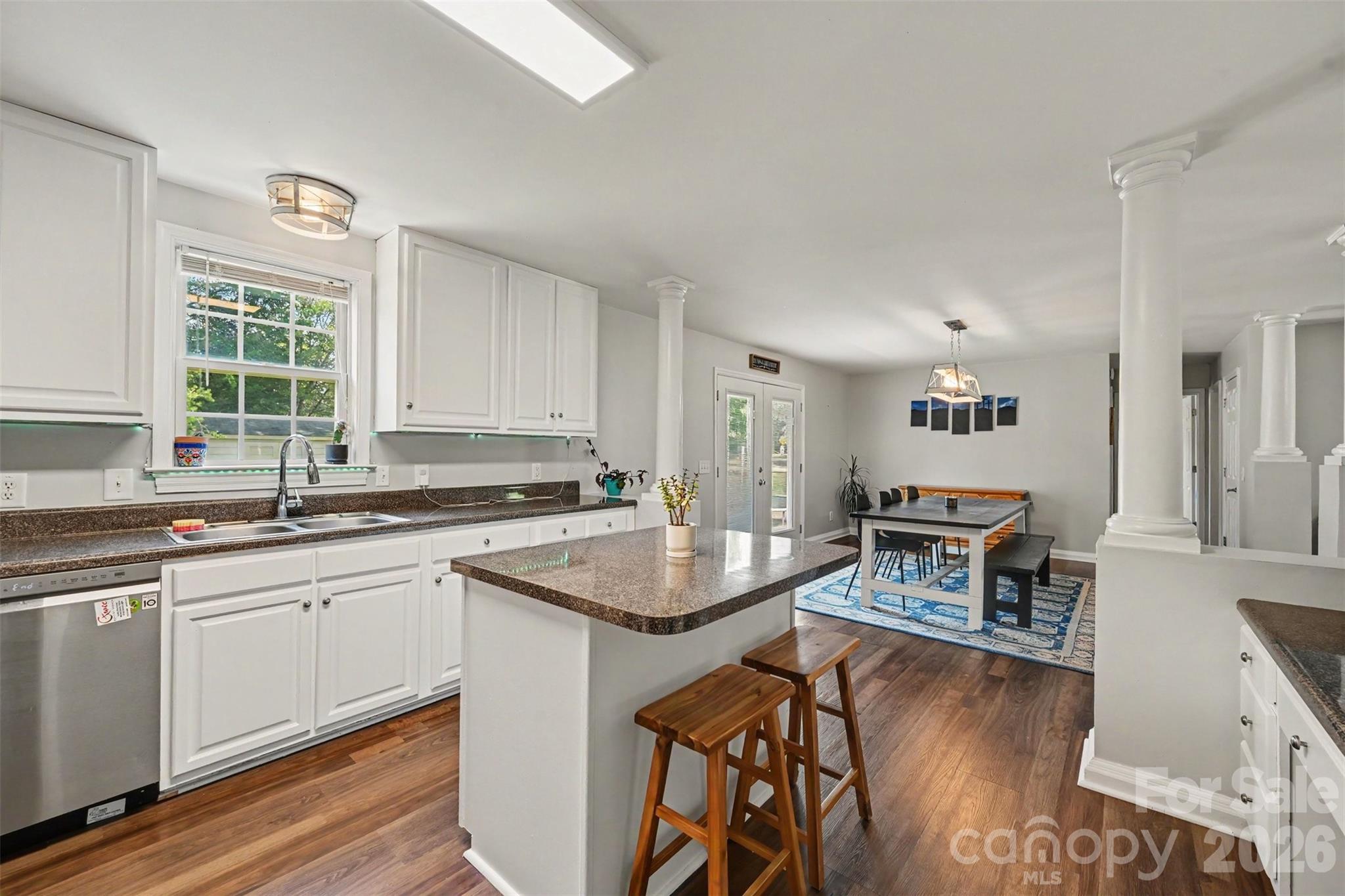 1945 Rhyne Road Property Photo 8