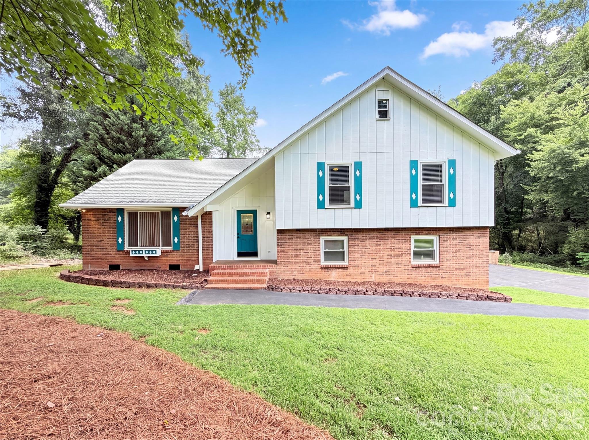 4600 Carving Tree Drive Property Photo 1