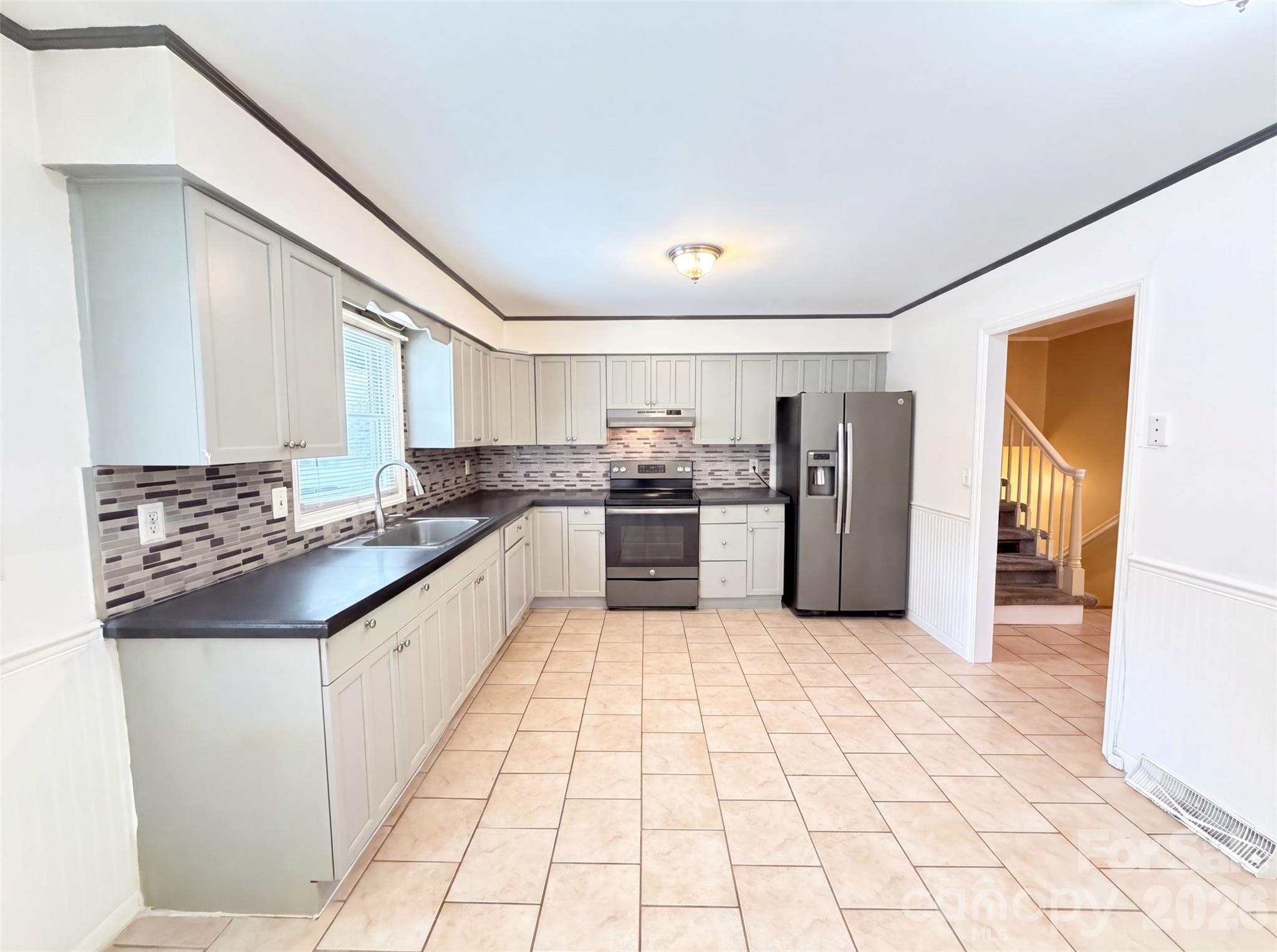 4600 Carving Tree Drive Property Photo 2