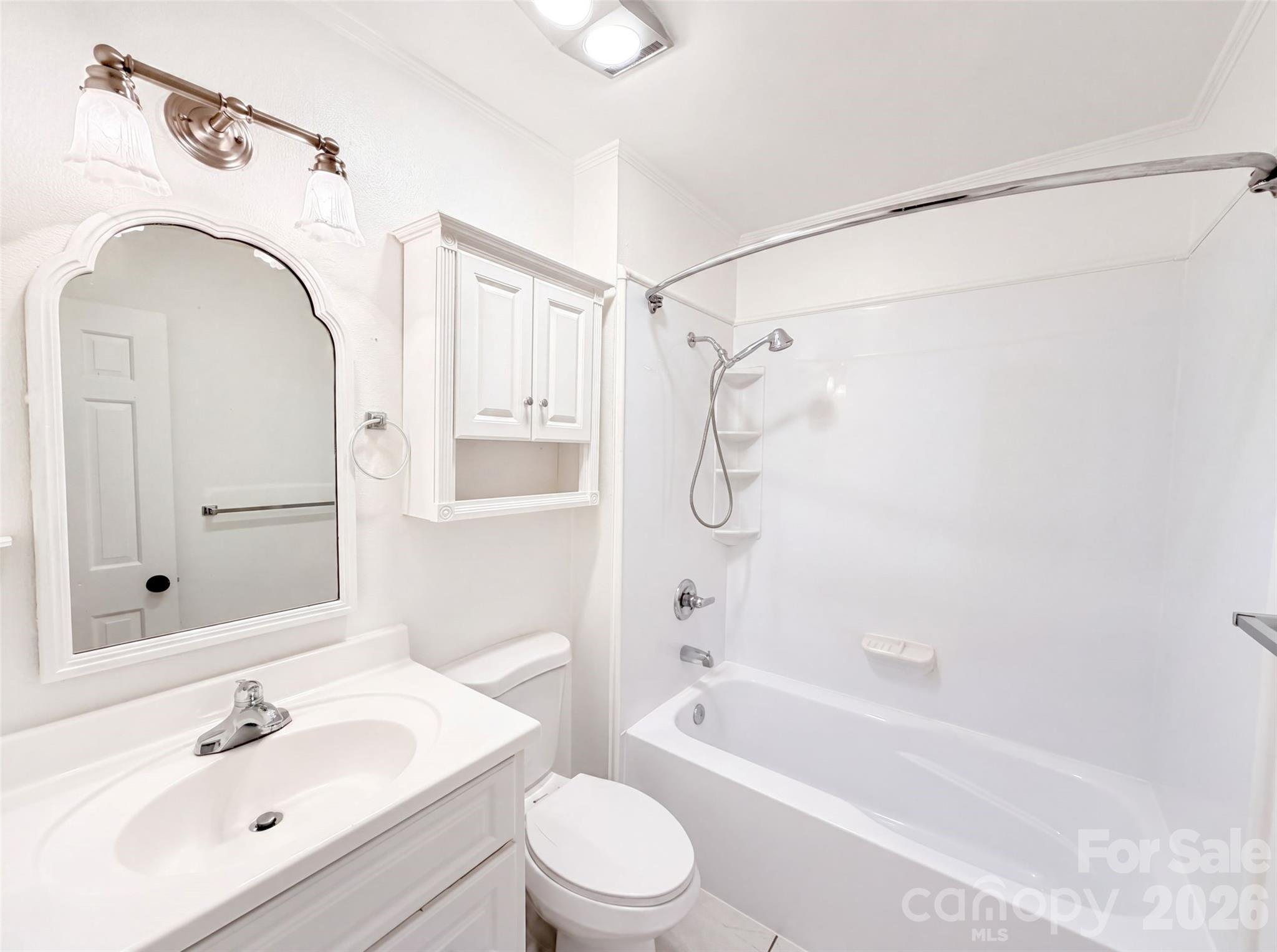 4600 Carving Tree Drive Property Photo 12