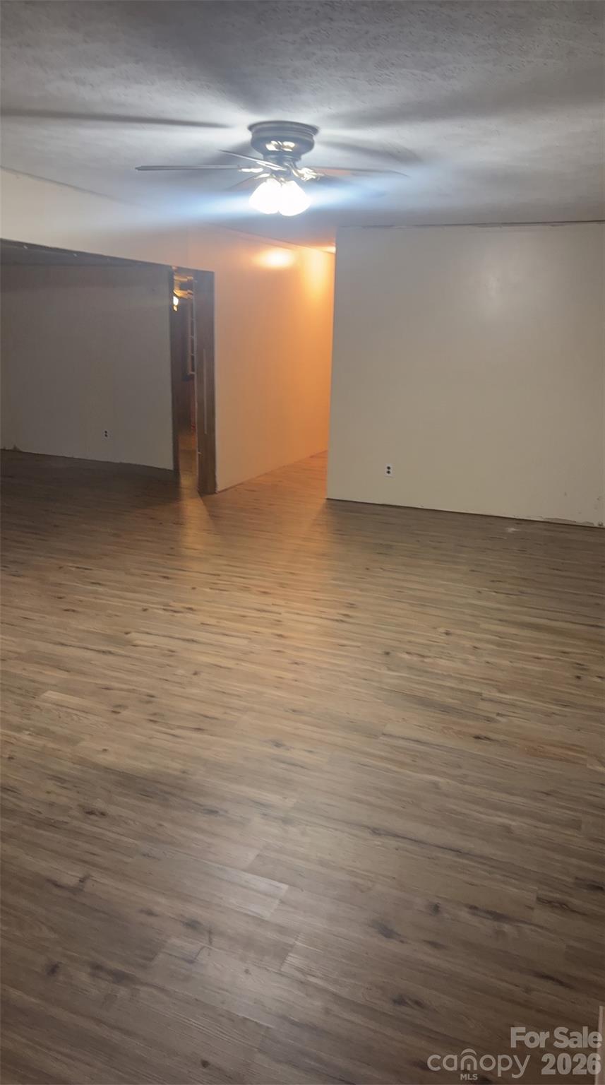 732 Sunset Lakes Boulevard Property Photo 19