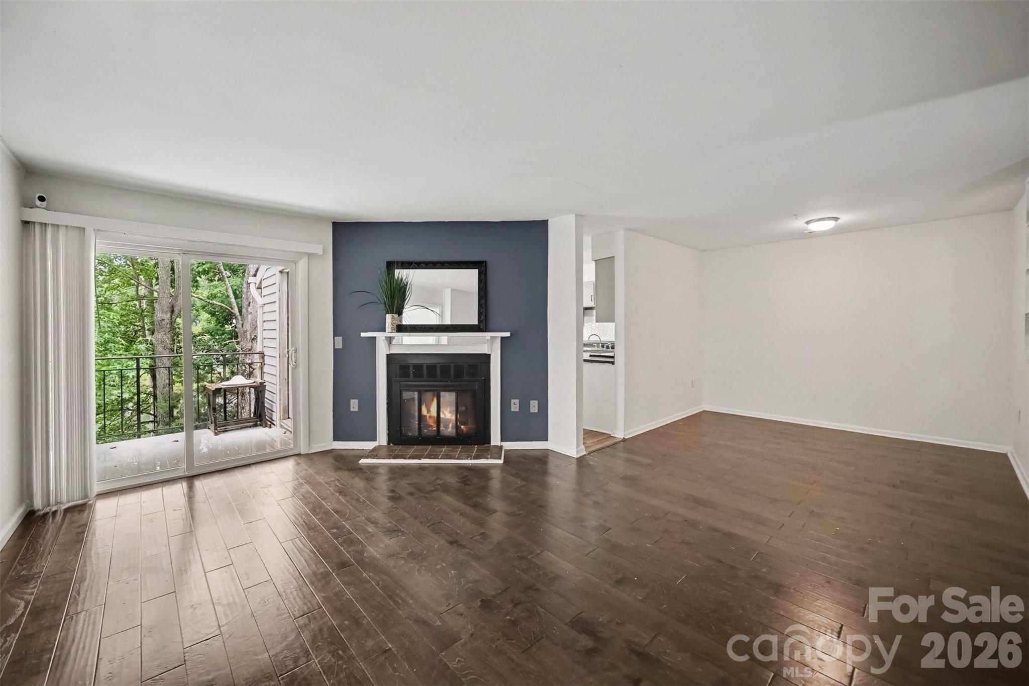 4902 Spring Lake Drive E Property Photo 2