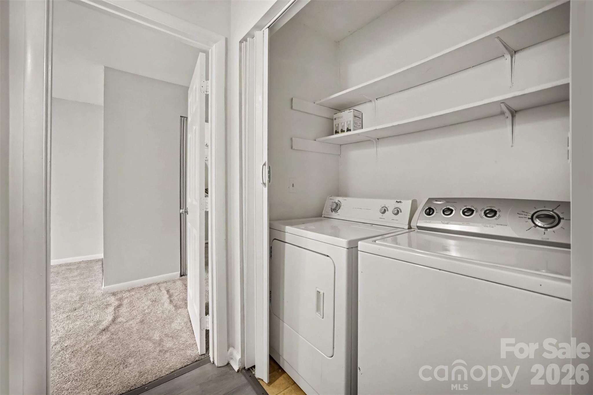 4902 Spring Lake Drive E Property Photo 16