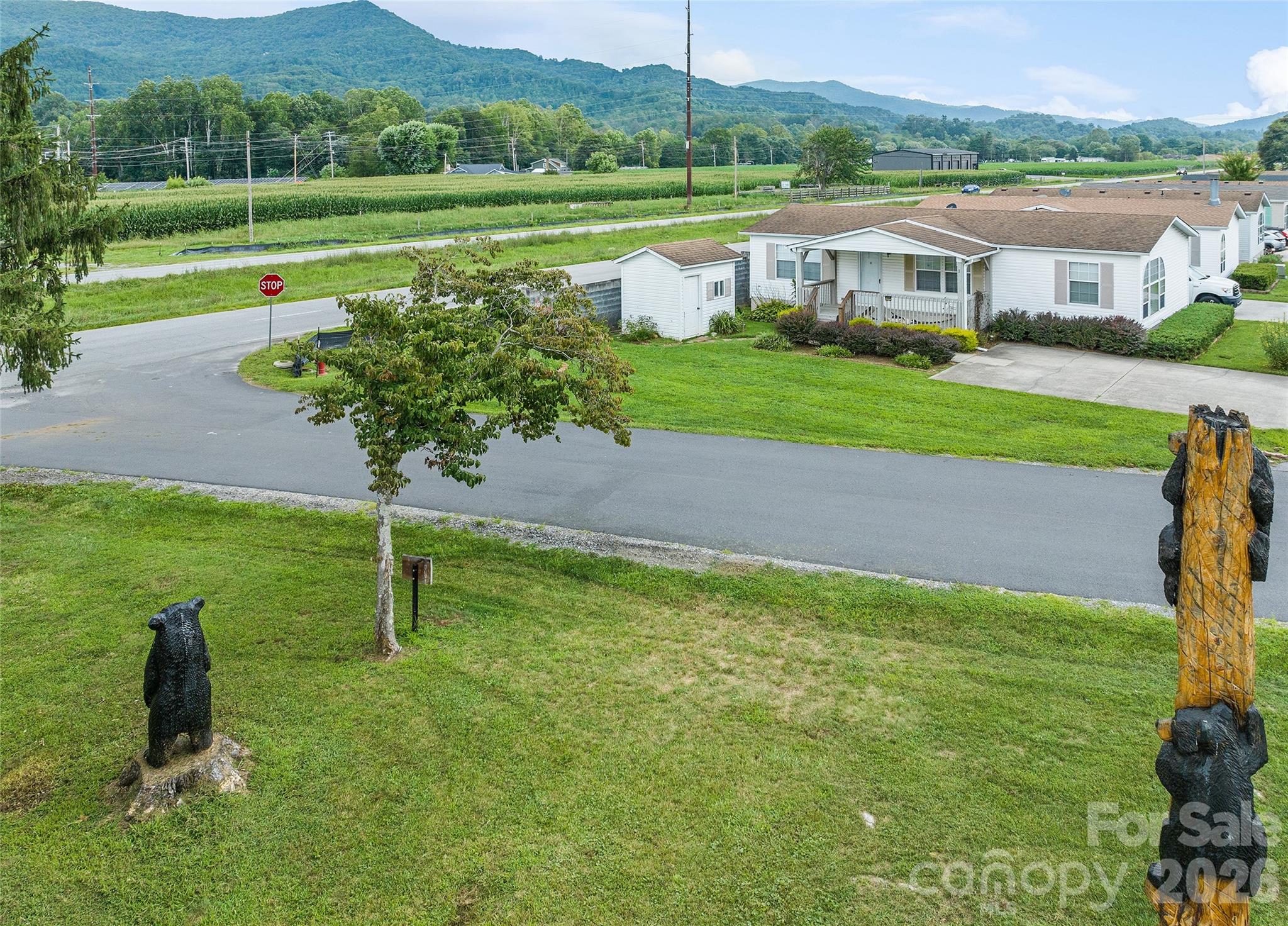 2906 Jonathan Creek Road Property Photo 16