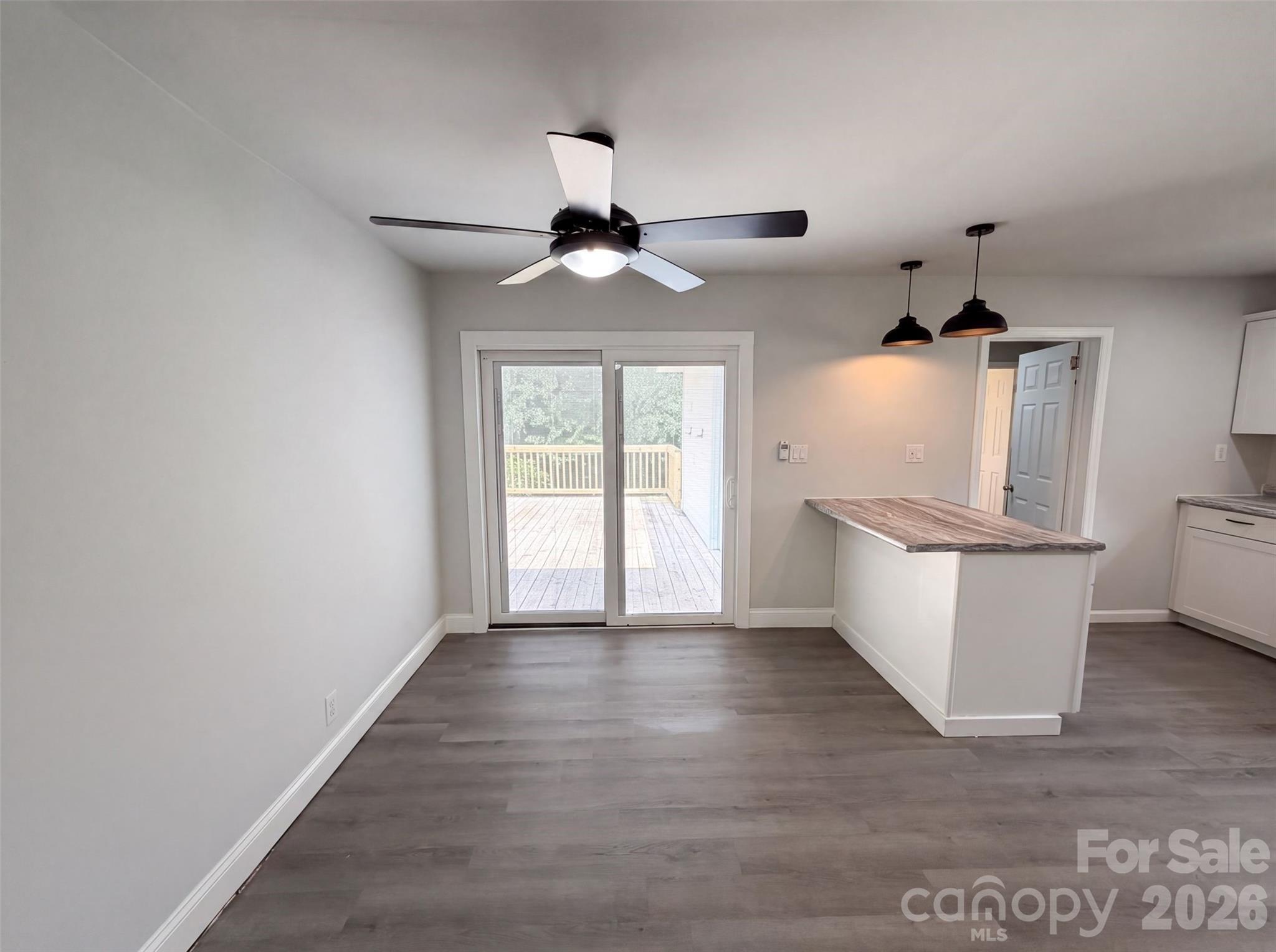 704 Morningside Drive Property Photo 8