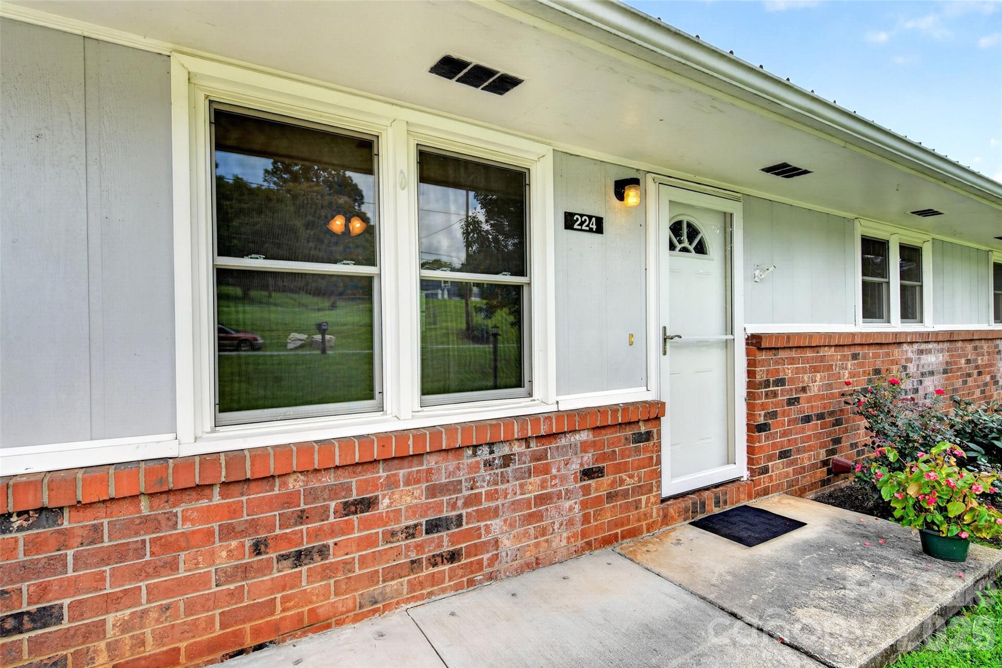 224 Cherokee Way Property Photo 10