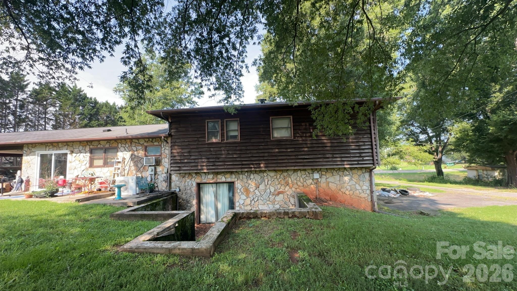 4294 Horseshoe Bend Road Property Photo 2