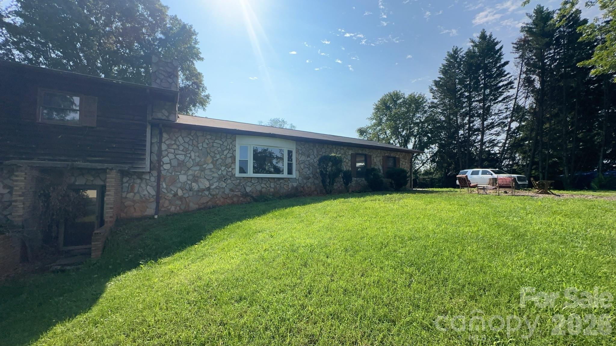 4294 Horseshoe Bend Road Property Photo 3