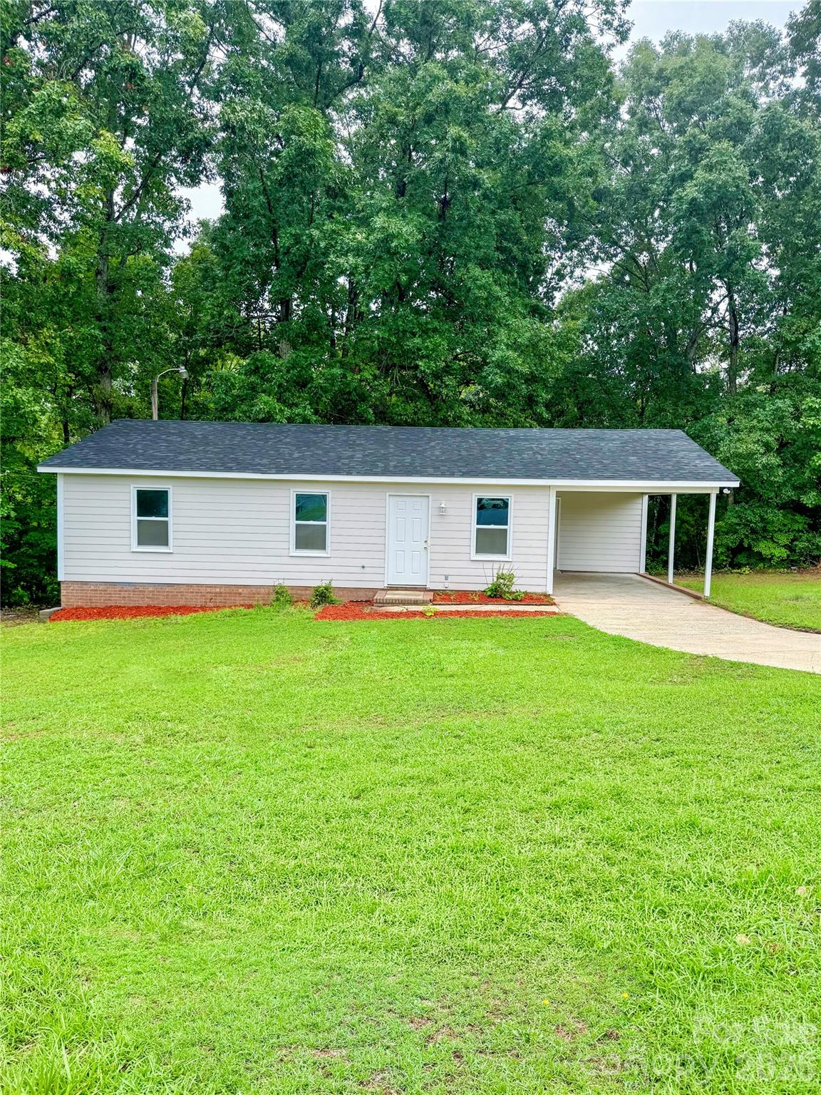 705 Creekridge Drive Property Photo 1