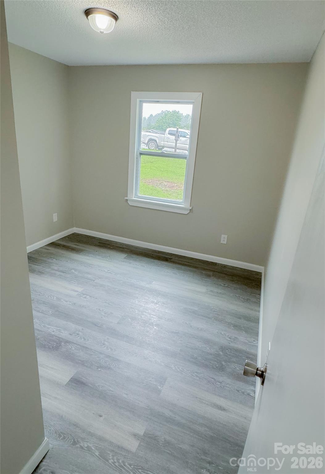 705 Creekridge Drive Property Photo 4