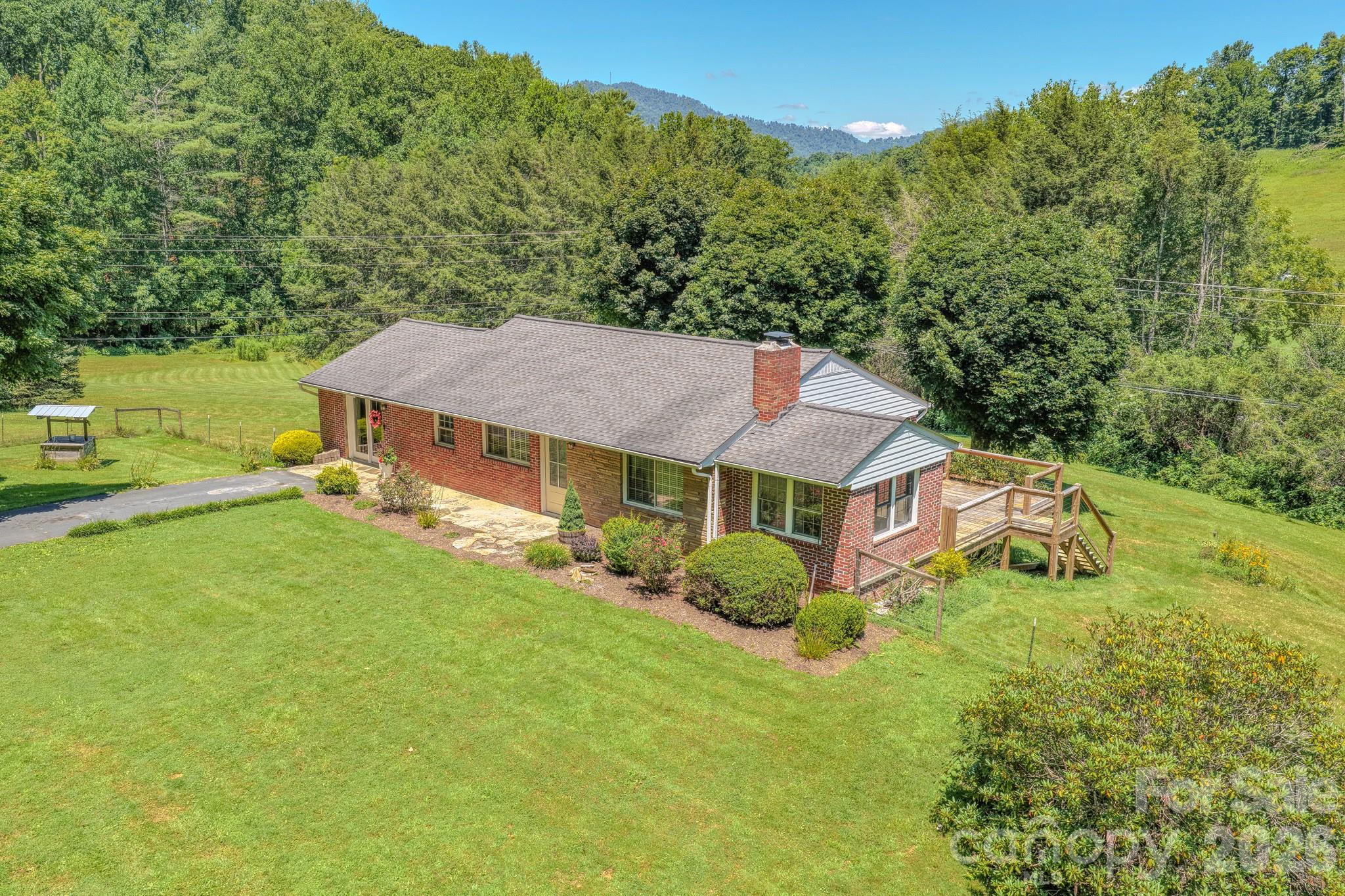 2150 Nc 80 Highway Property Photo 3