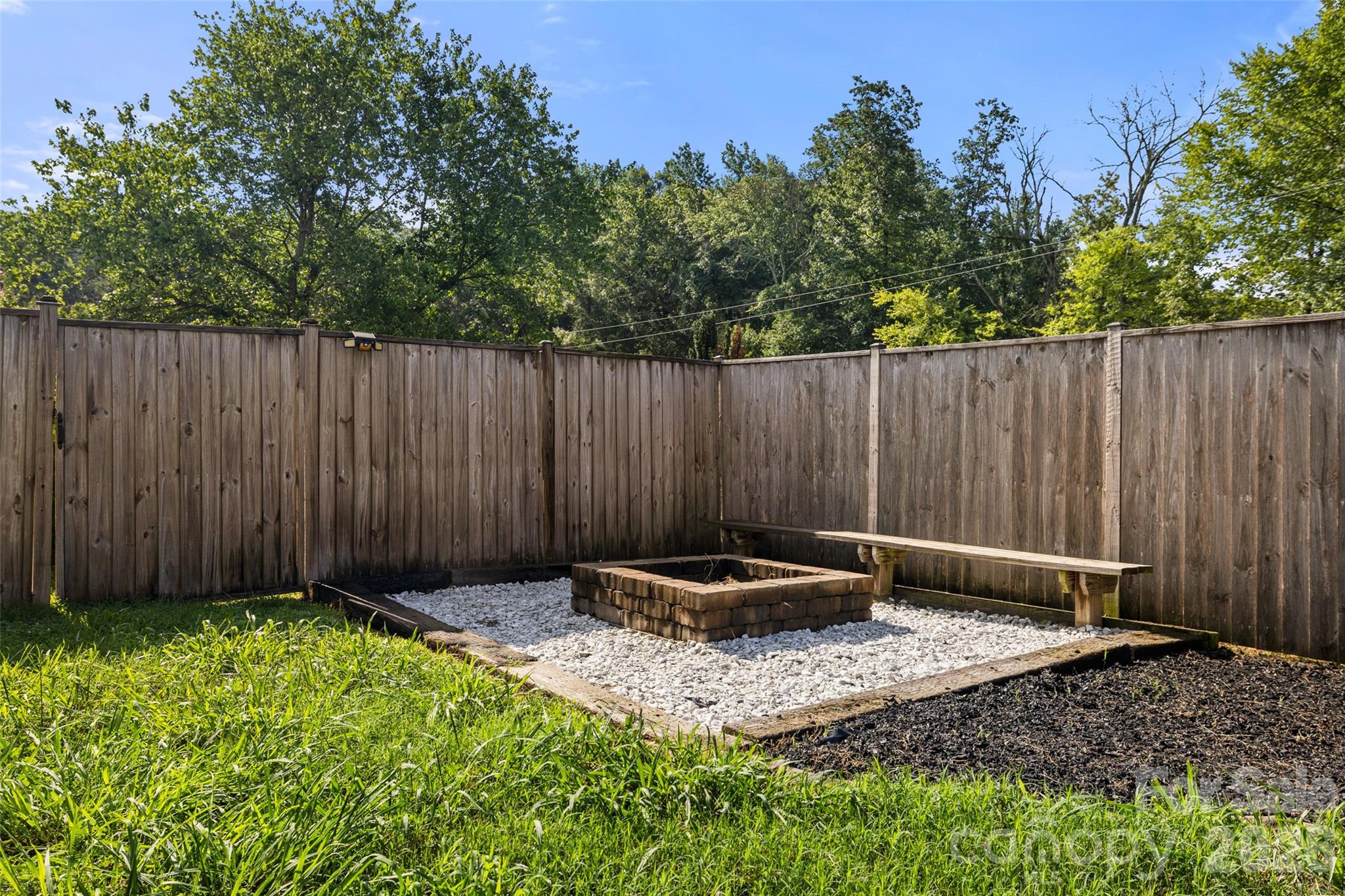 3205 Viola Lane Property Photo 24