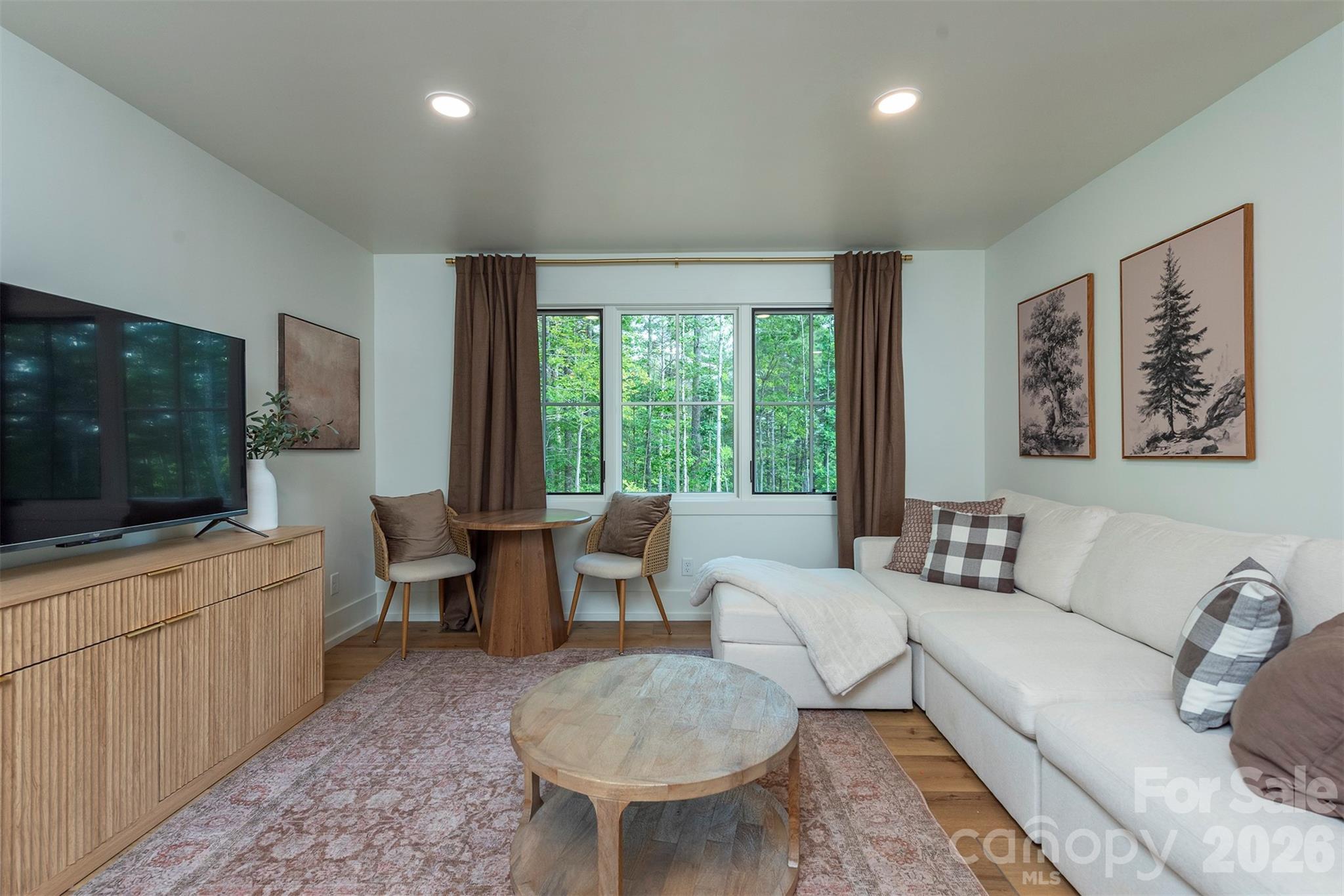 1156 Campbells Trace Property Photo 8