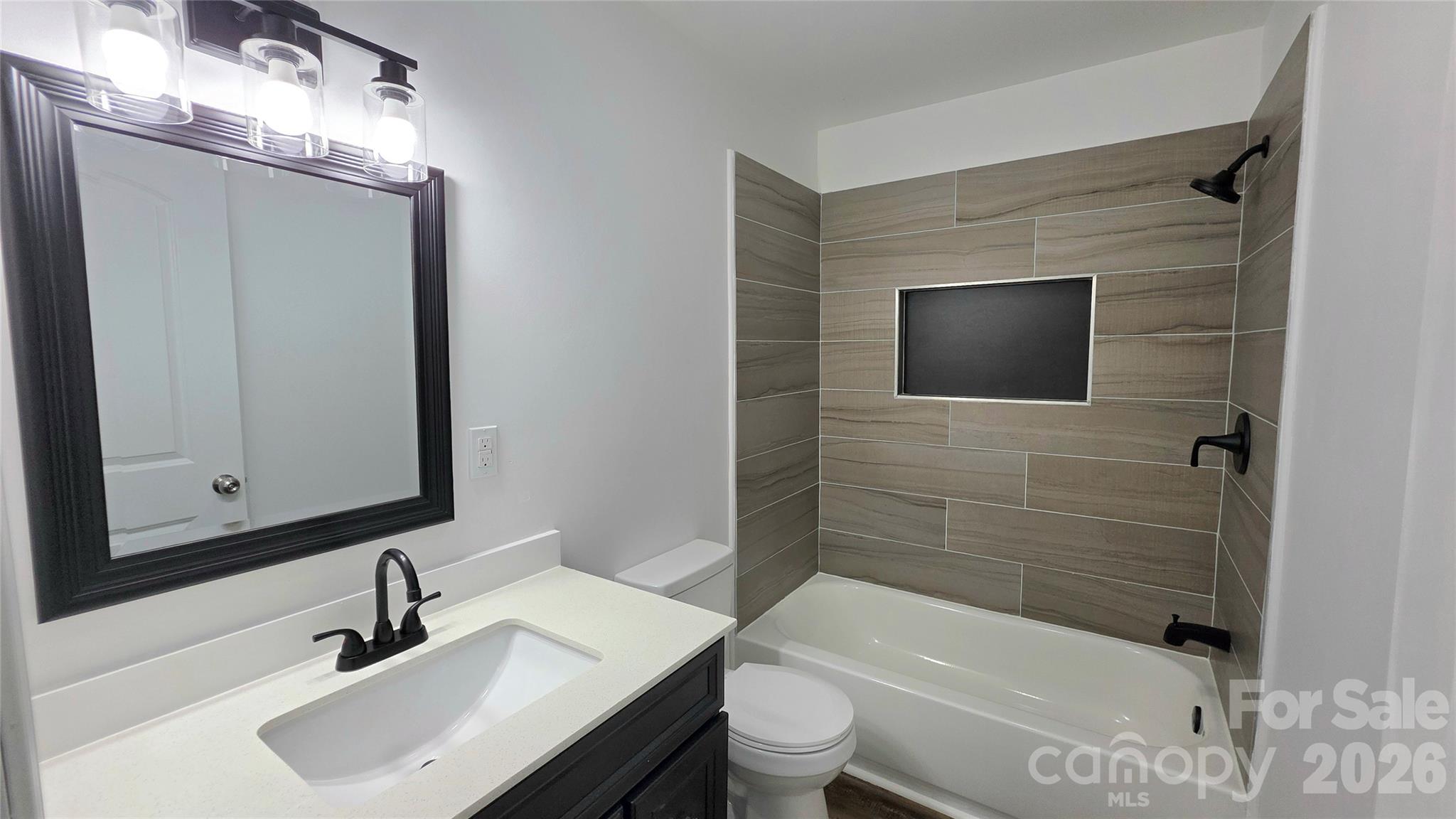 513 E Ohio Avenue Property Photo 16
