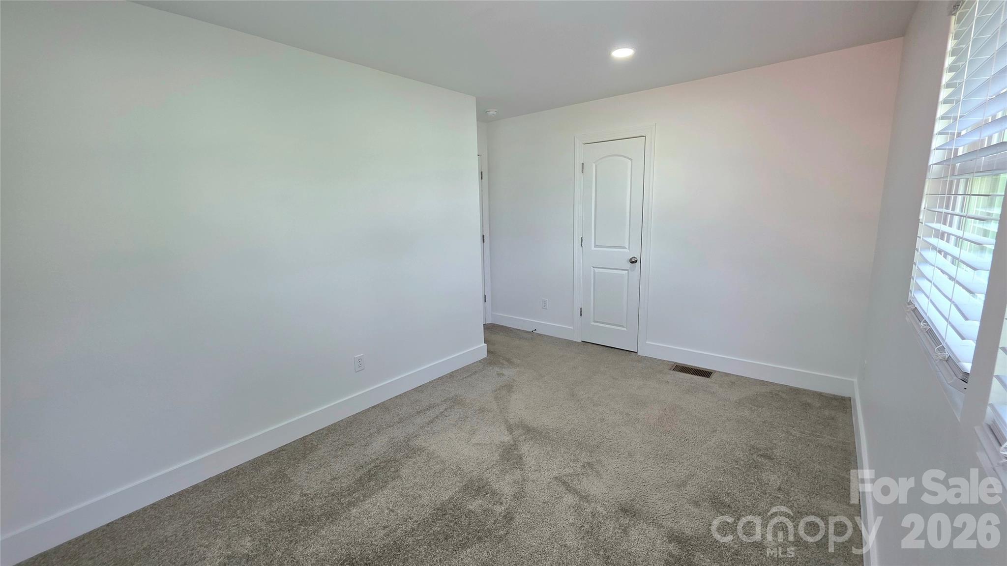 513 E Ohio Avenue Property Photo 21