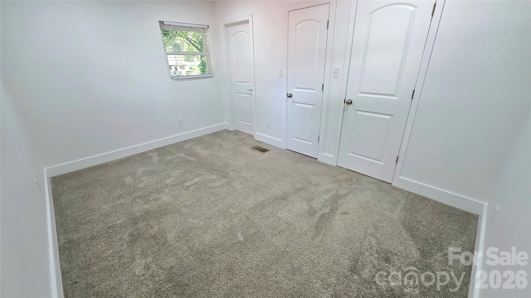 513 E Ohio Avenue Property Photo 27