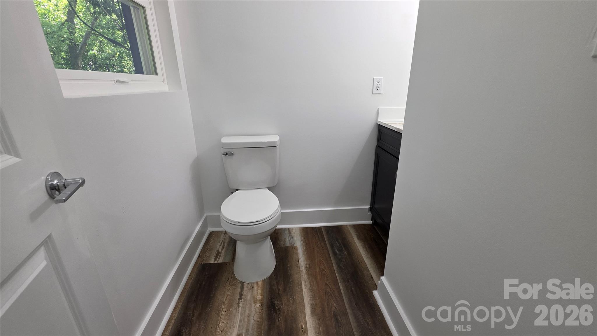 513 E Ohio Avenue Property Photo 30