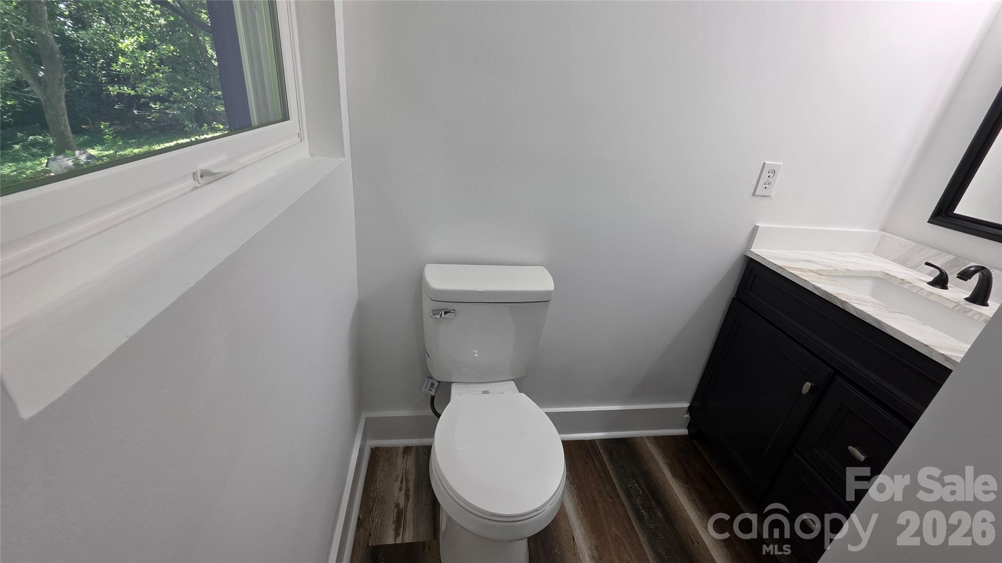 513 E Ohio Avenue Property Photo 31