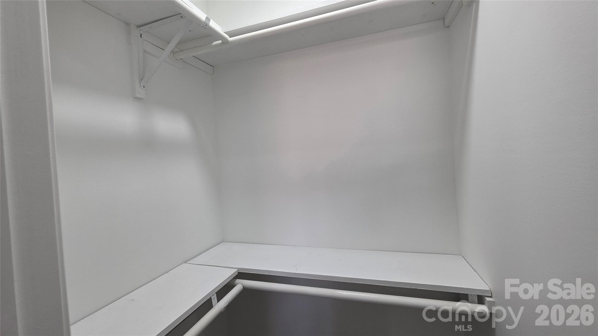 513 E Ohio Avenue Property Photo 34