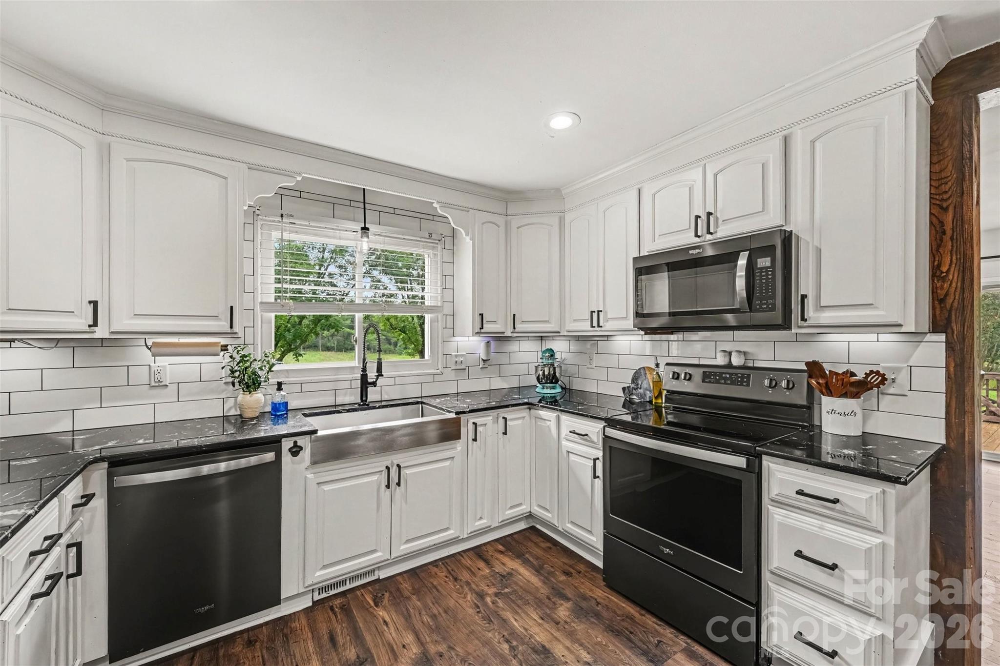 5718 White Store Road Property Photo 10