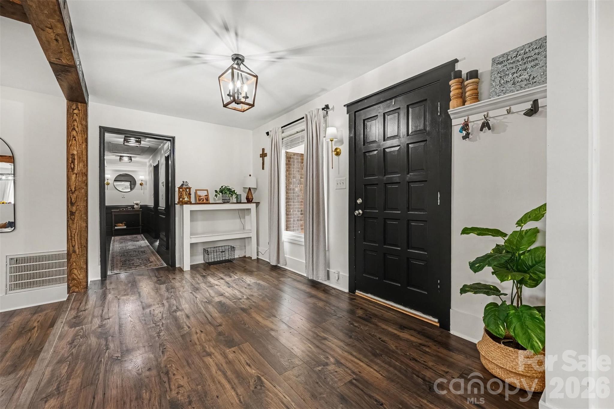 5718 White Store Road Property Photo 12