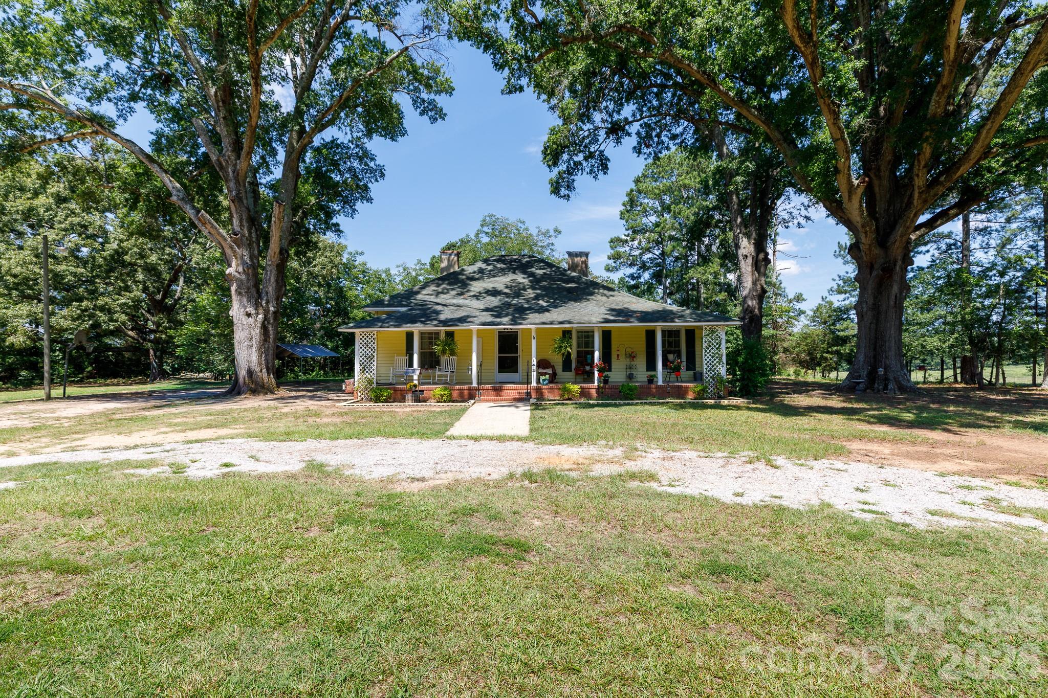 12173 Old Douglass Road Property Photo 3