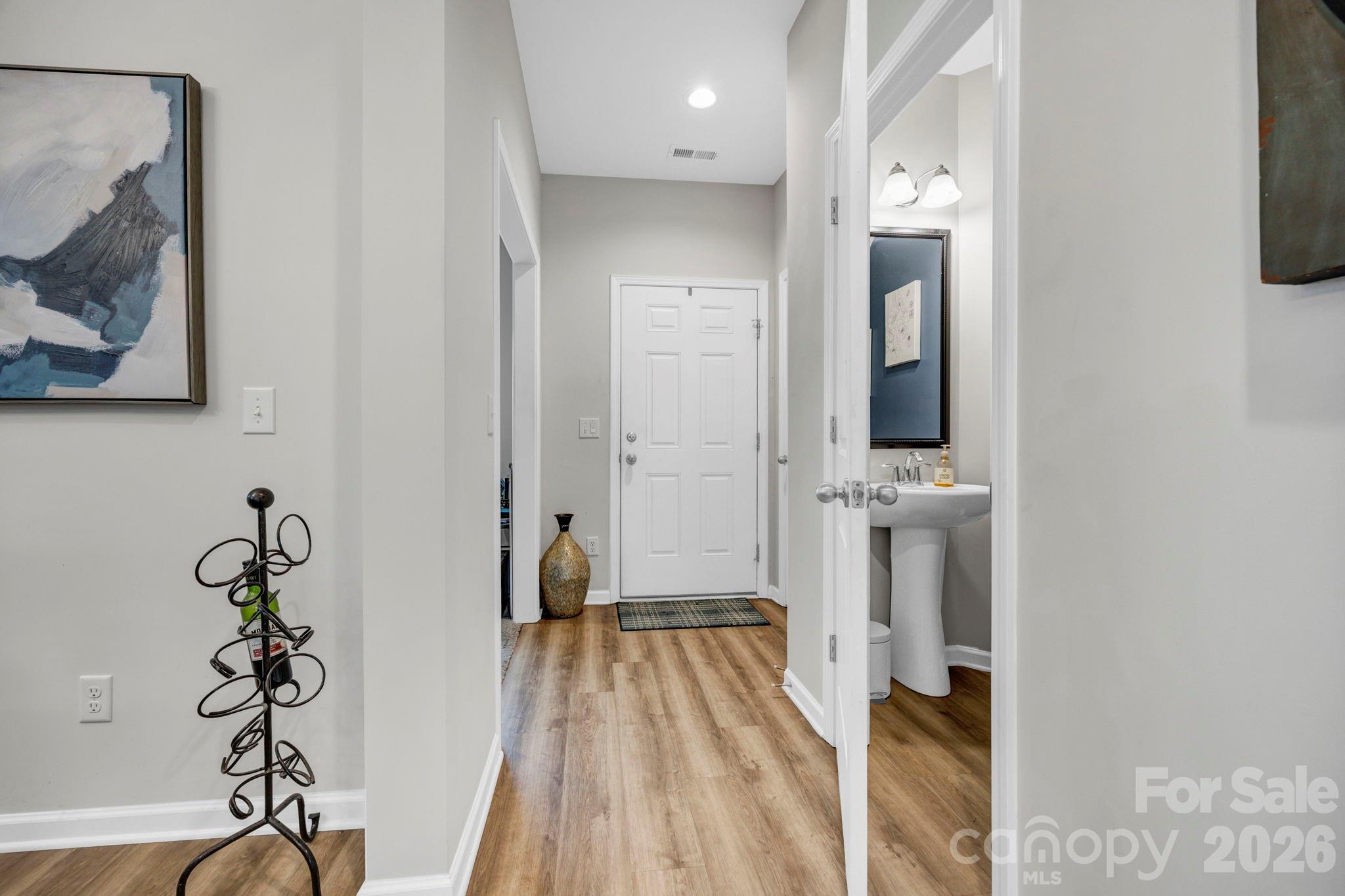 102 Calming Creek Way Property Photo 6