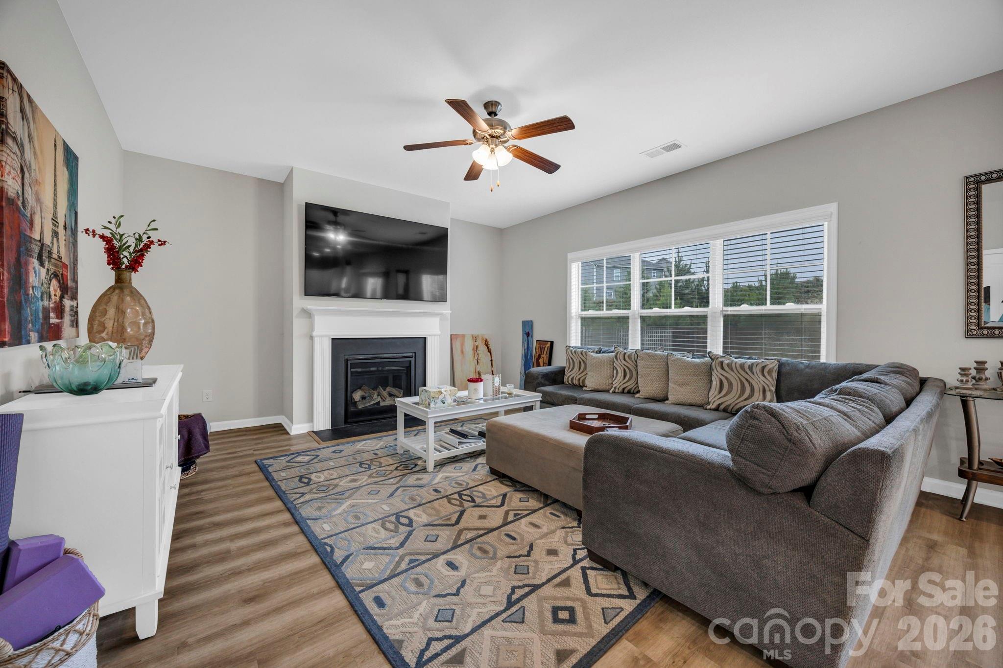 102 Calming Creek Way Property Photo 17