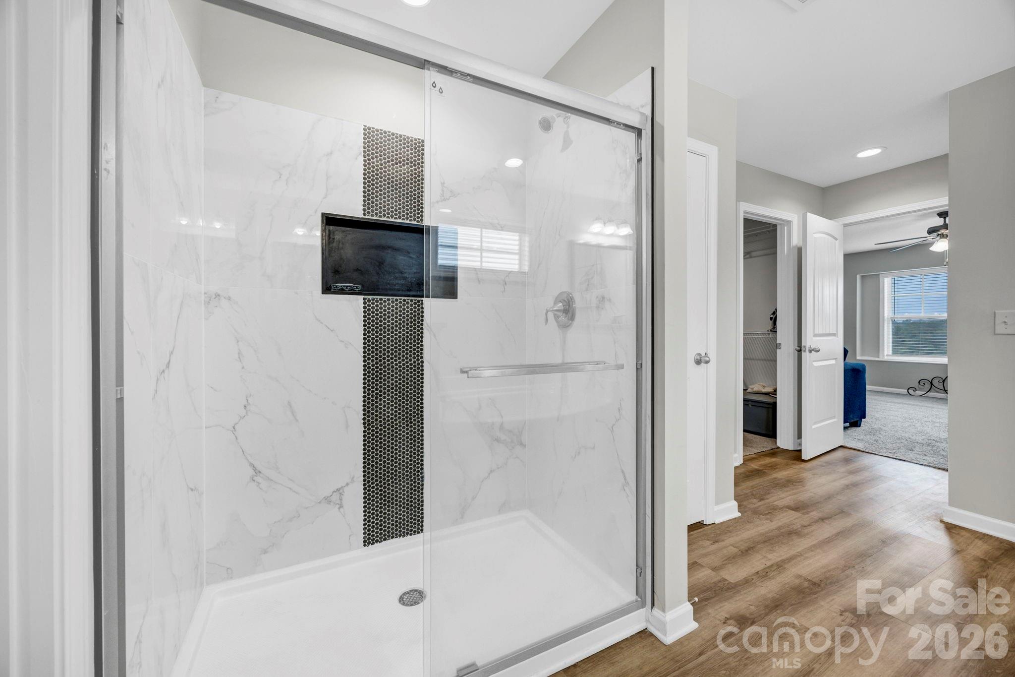 102 Calming Creek Way Property Photo 28