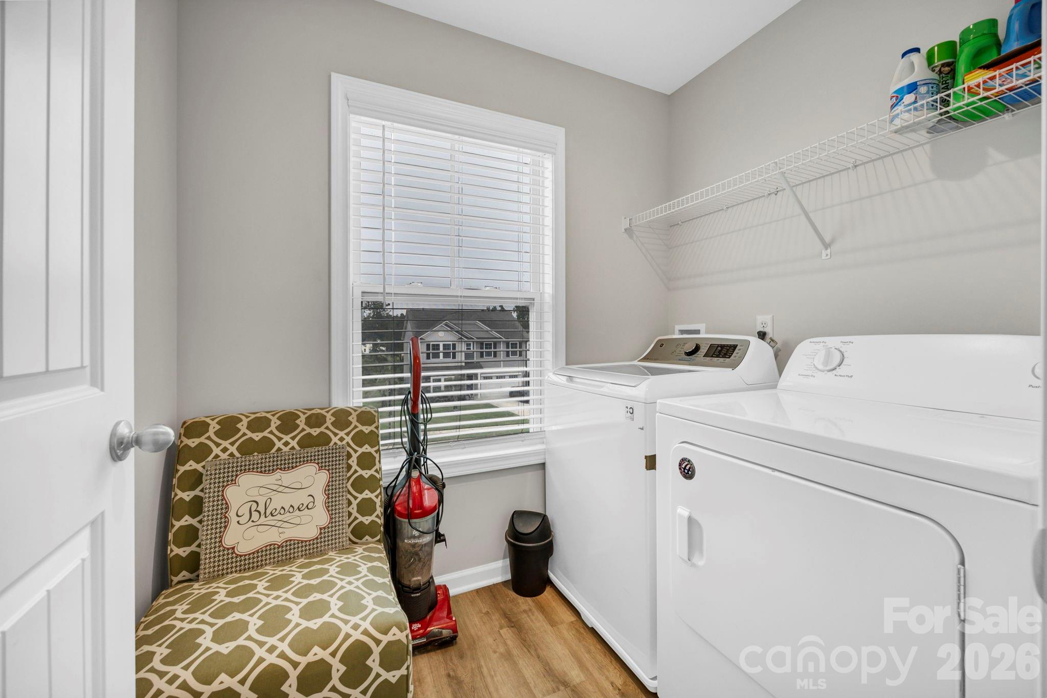 102 Calming Creek Way Property Photo 30