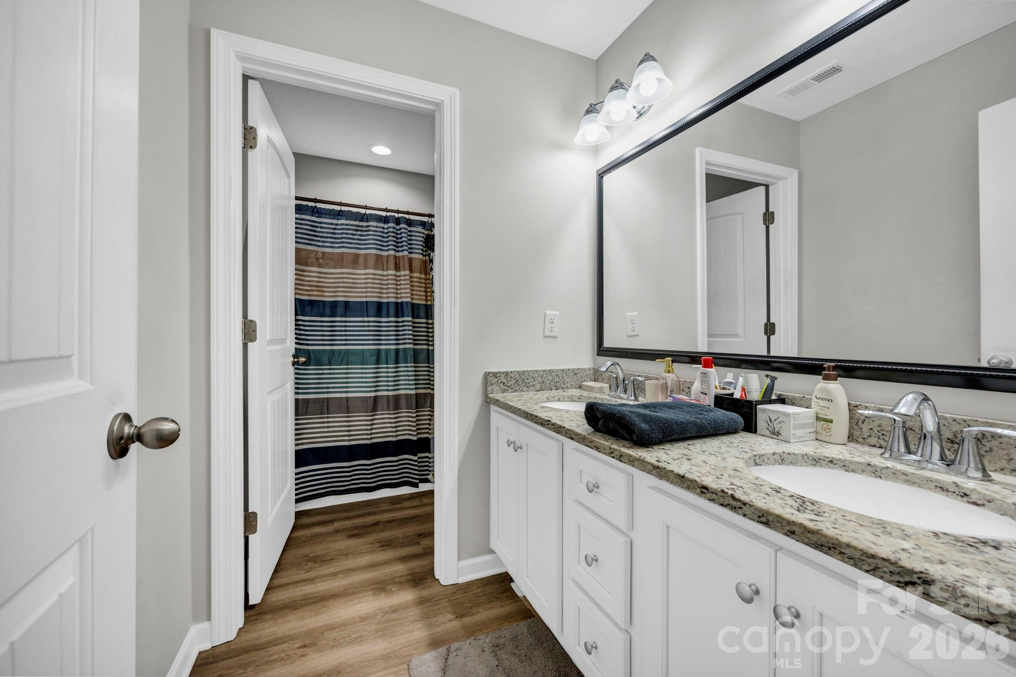 102 Calming Creek Way Property Photo 33