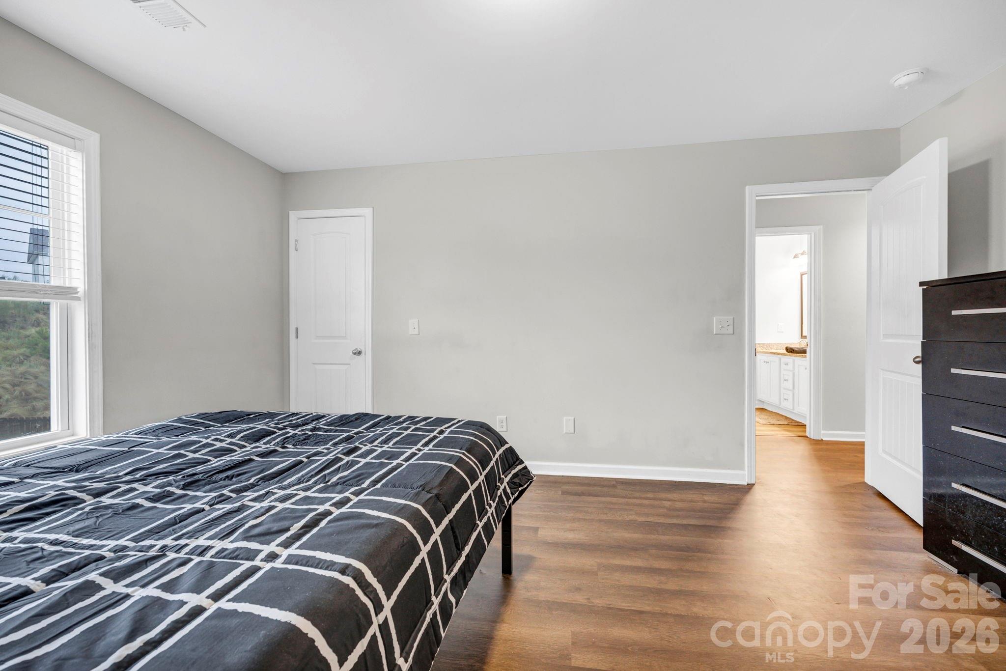 102 Calming Creek Way Property Photo 38