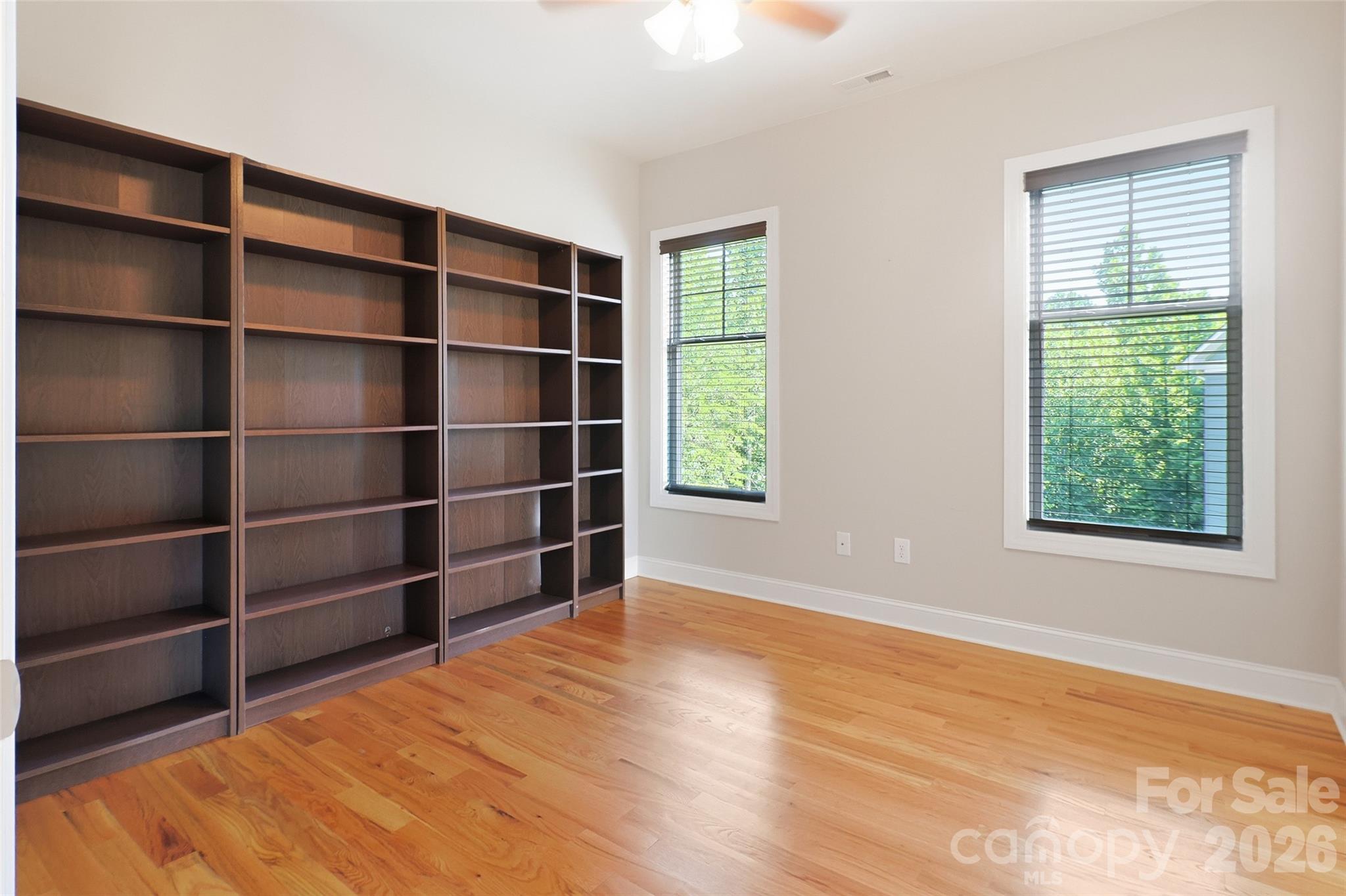125 Beechmont Drive Property Photo 12