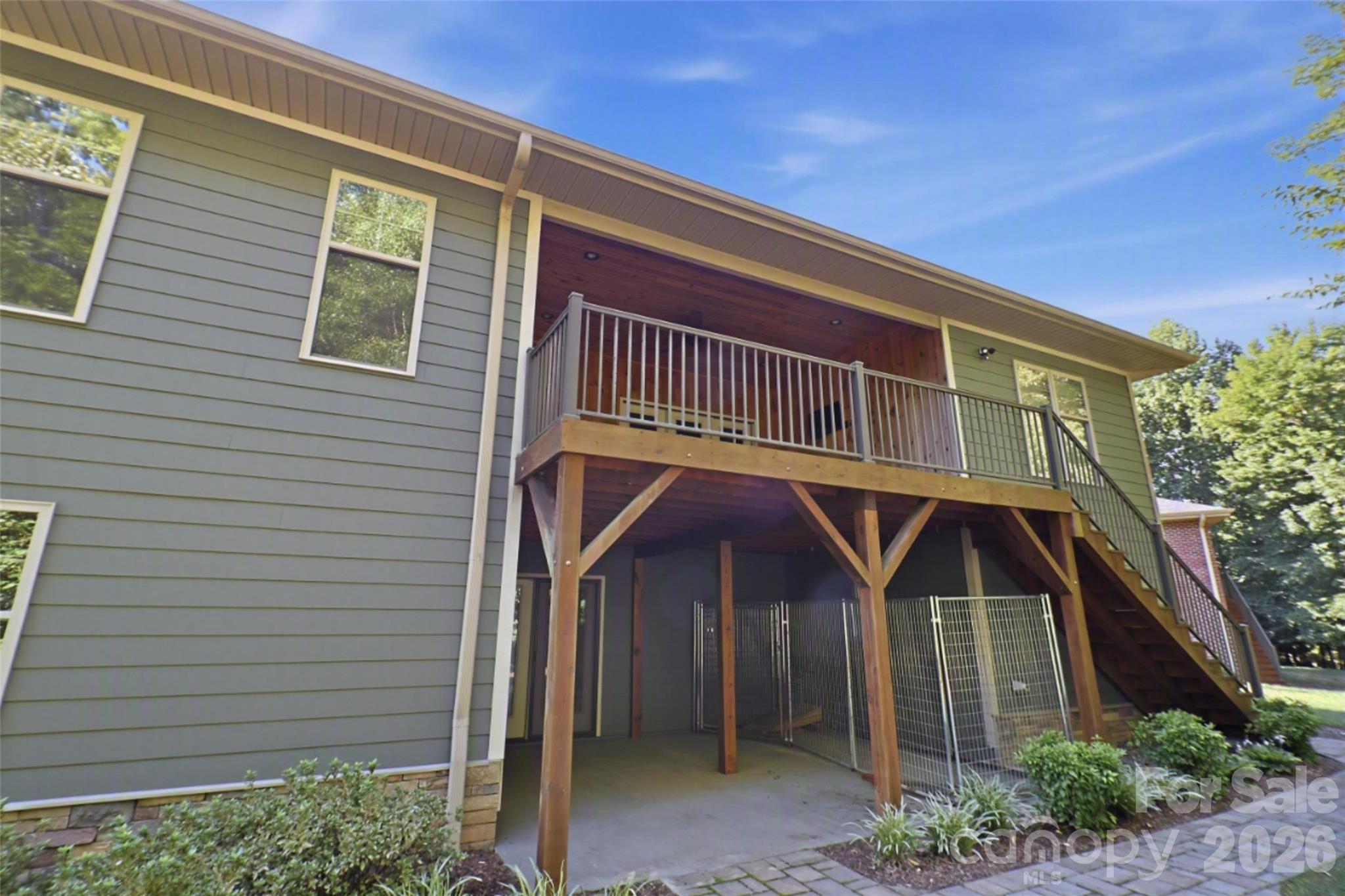 125 Beechmont Drive Property Photo 24
