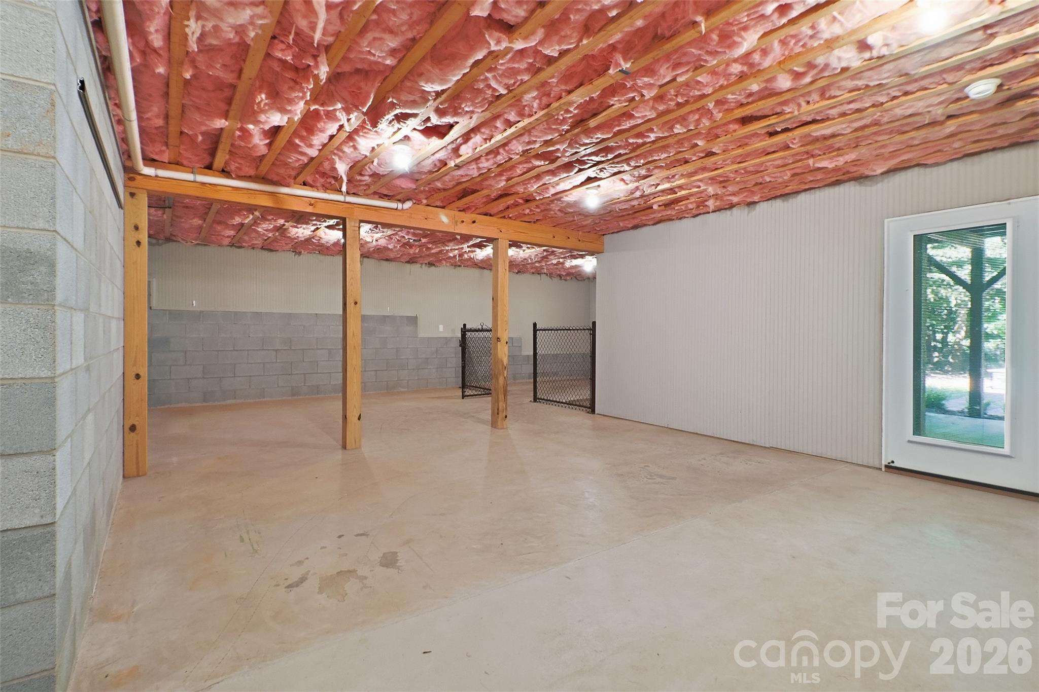 125 Beechmont Drive Property Photo 27