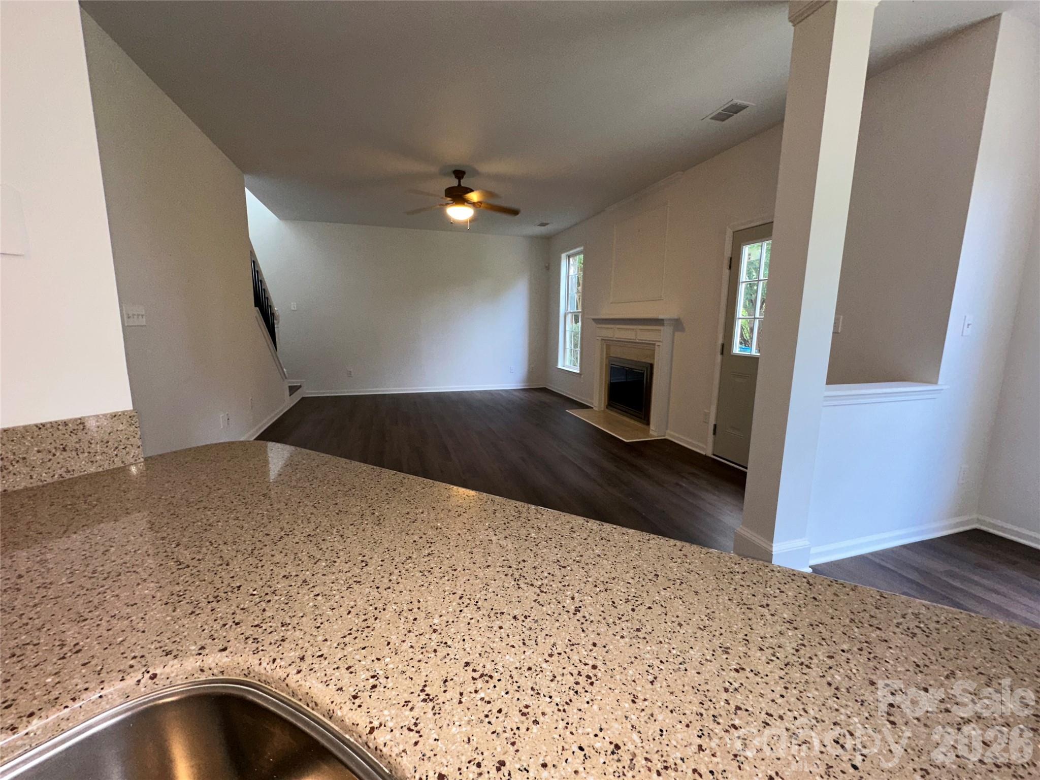5867 Crimson Oak Court Property Photo 8