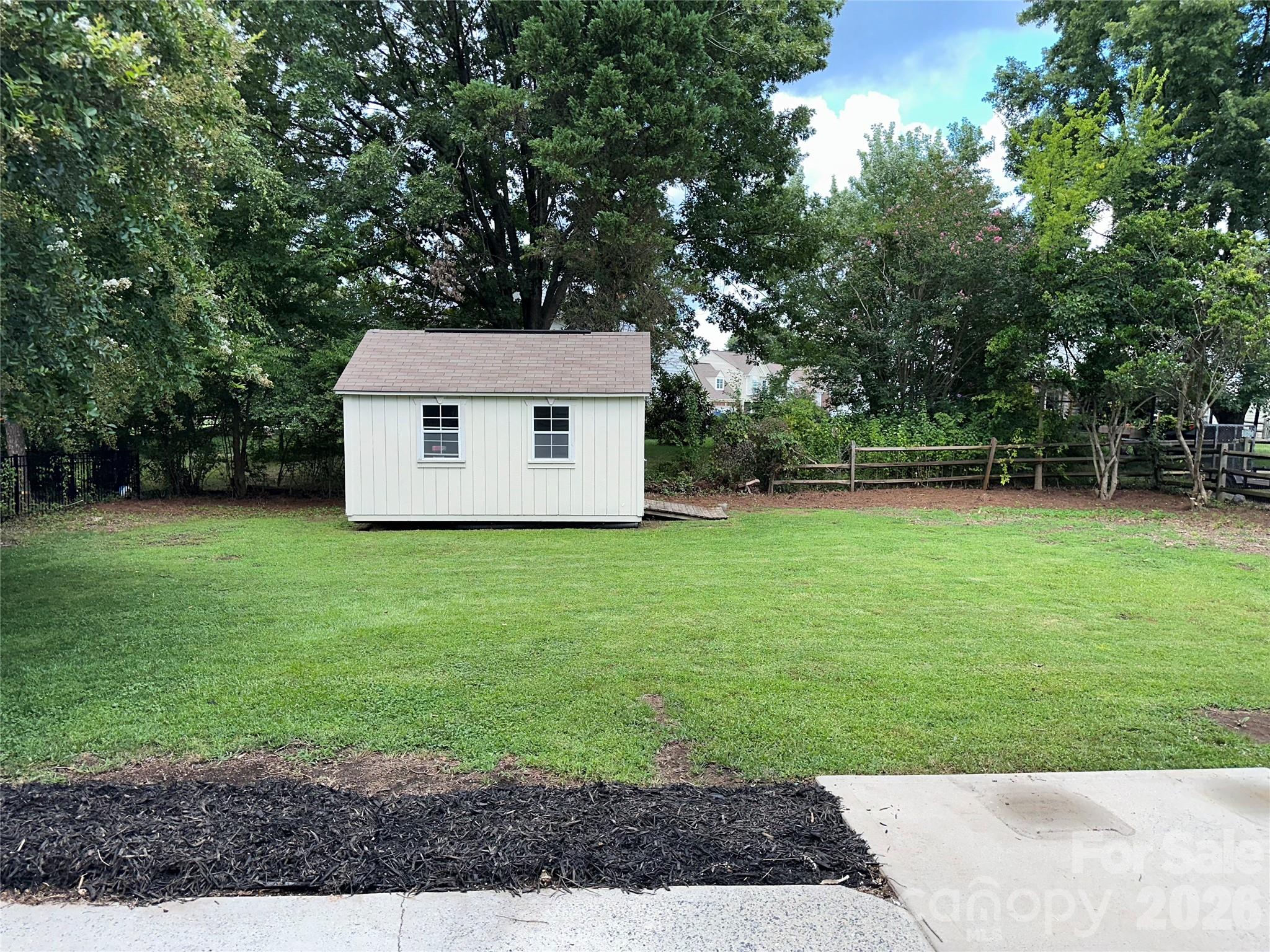 5867 Crimson Oak Court Property Photo 13
