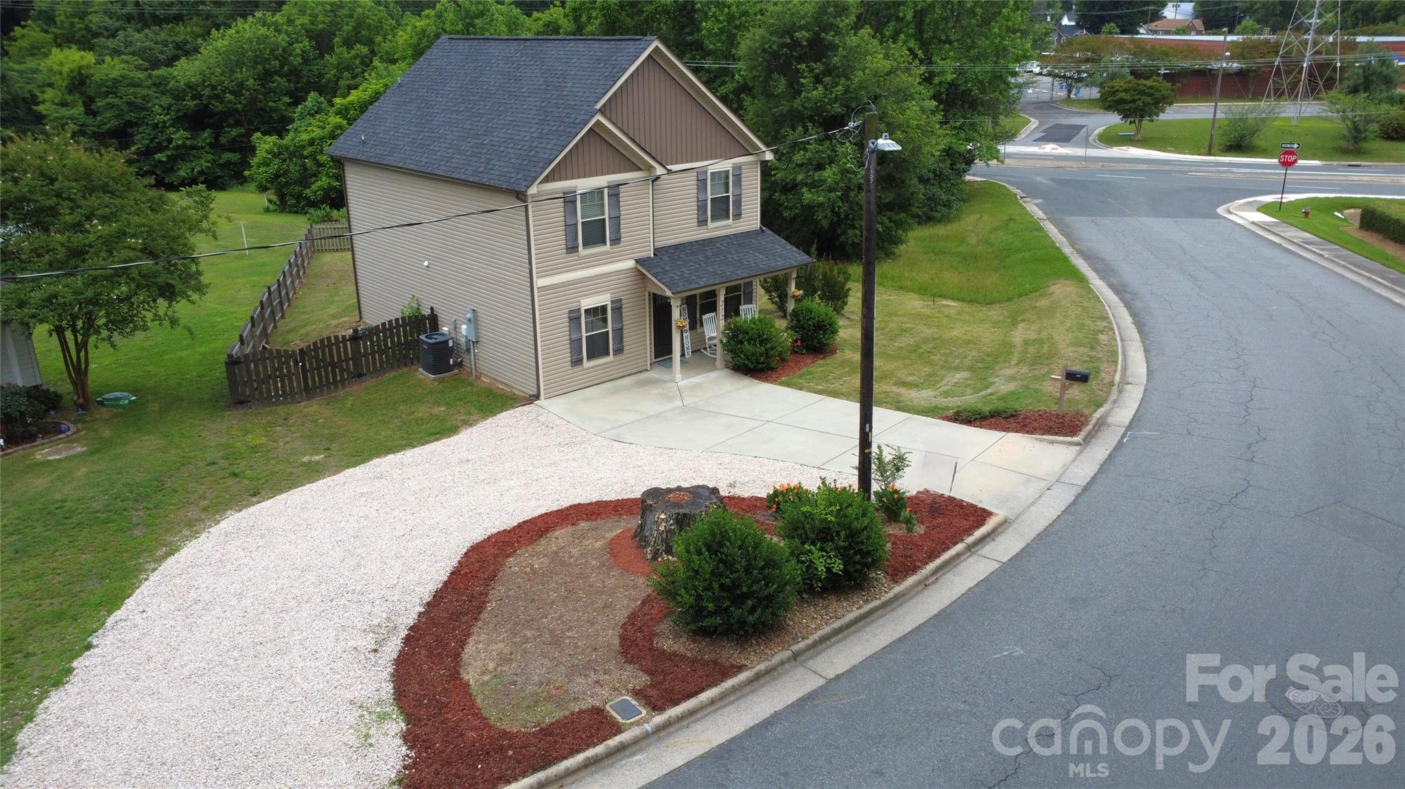 212 Old Centergrove Road Property Photo 3