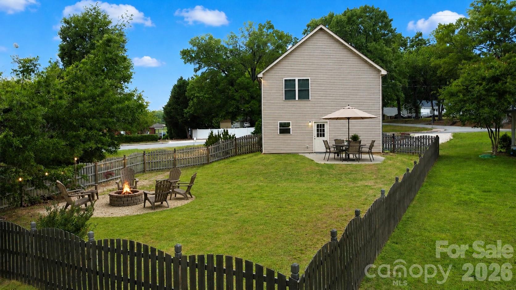 212 Old Centergrove Road Property Photo 5