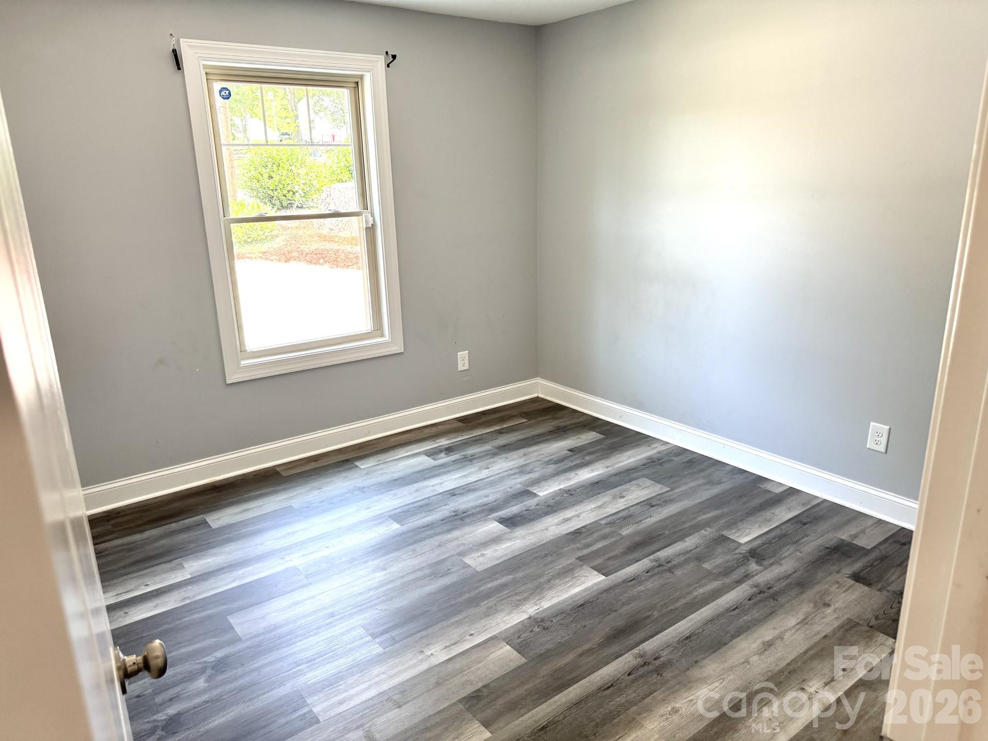 212 Old Centergrove Road Property Photo 13