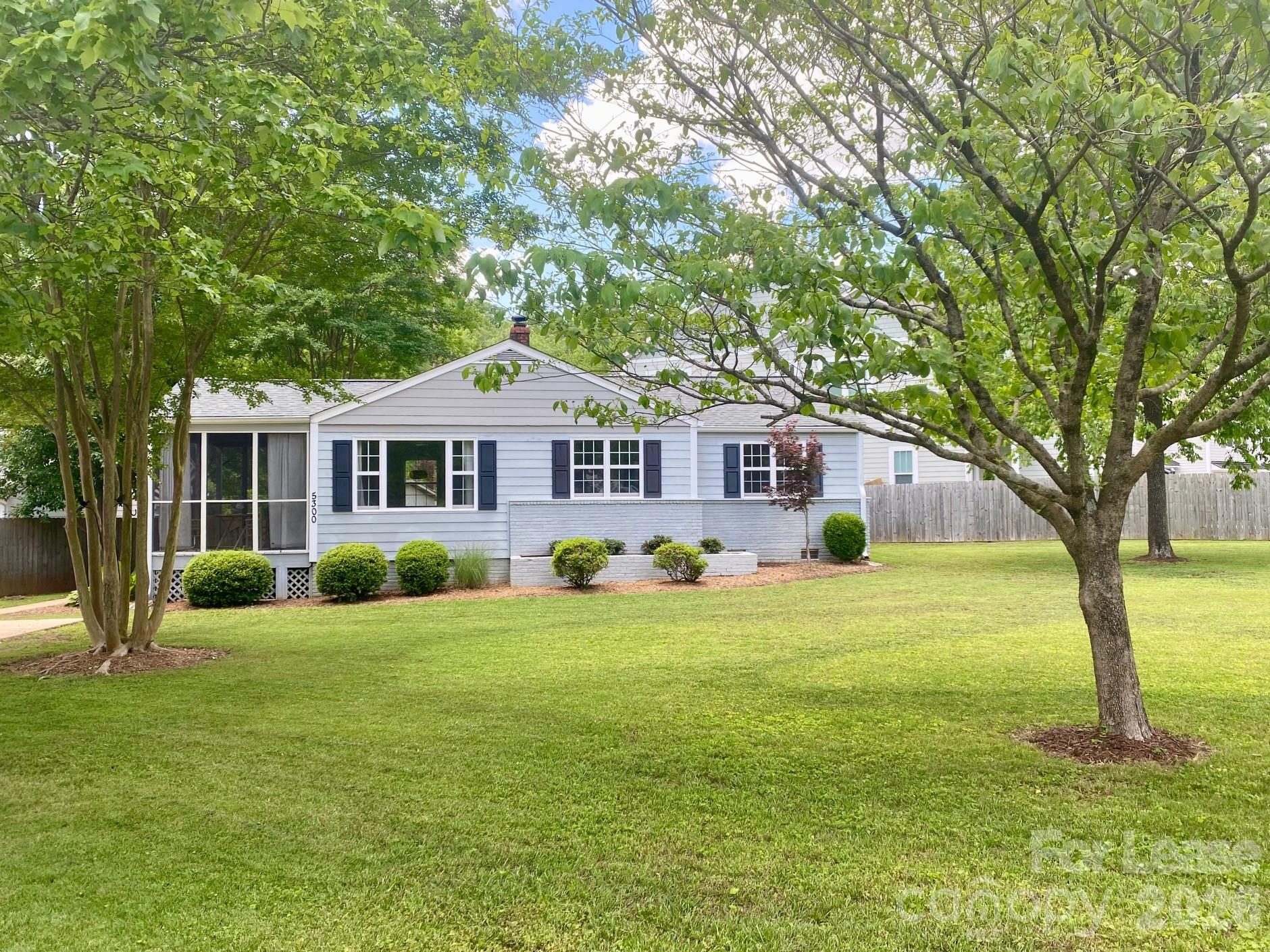 5300 Buckingham Drive Property Photo 16