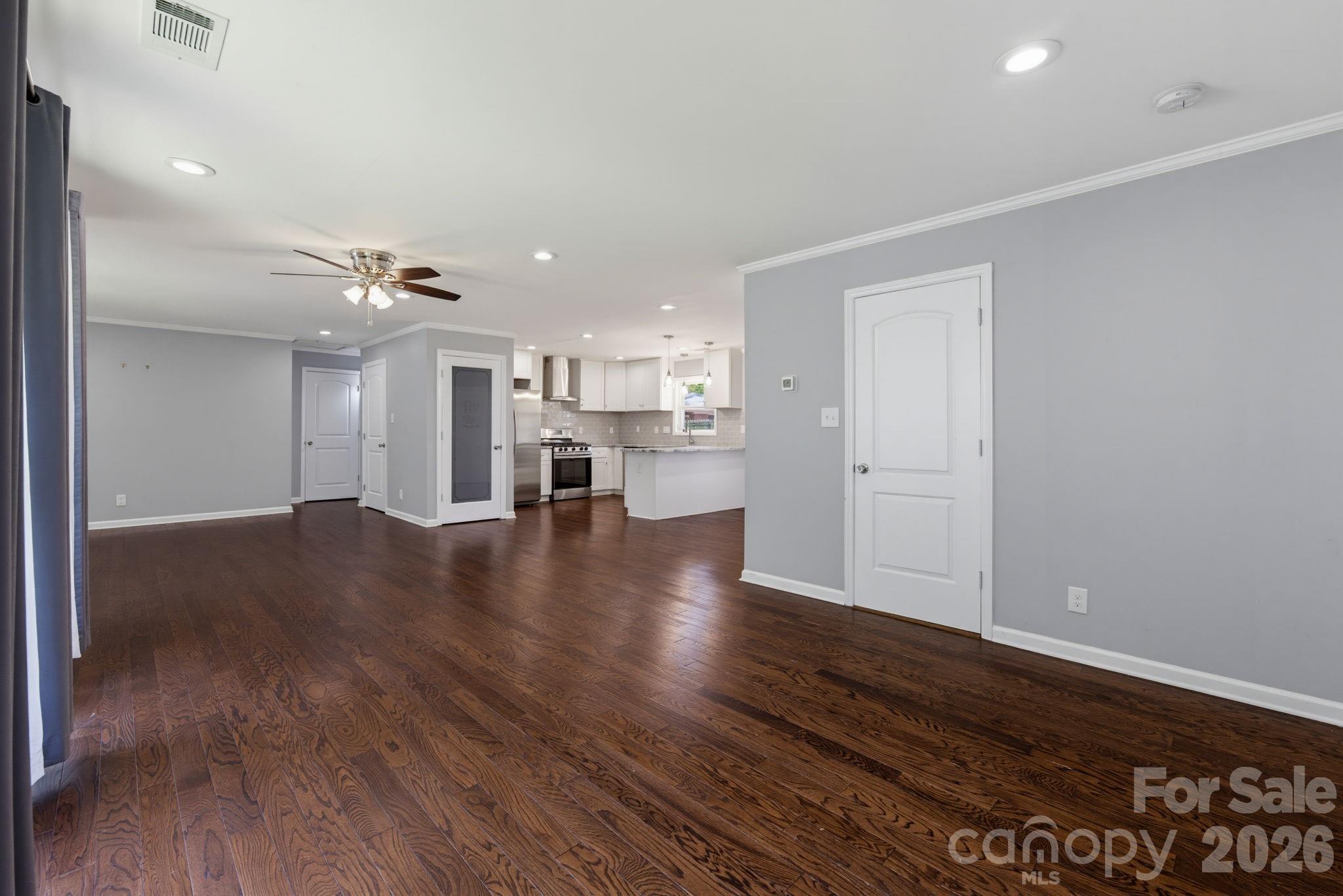 1742 Herrin Avenue Property Photo 7