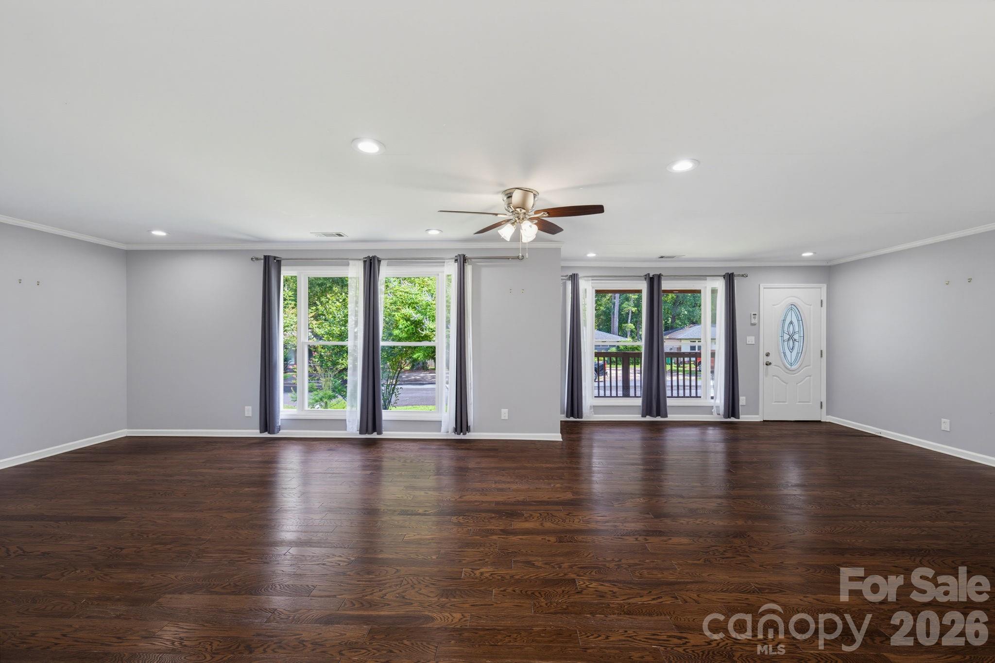 1742 Herrin Avenue Property Photo 9