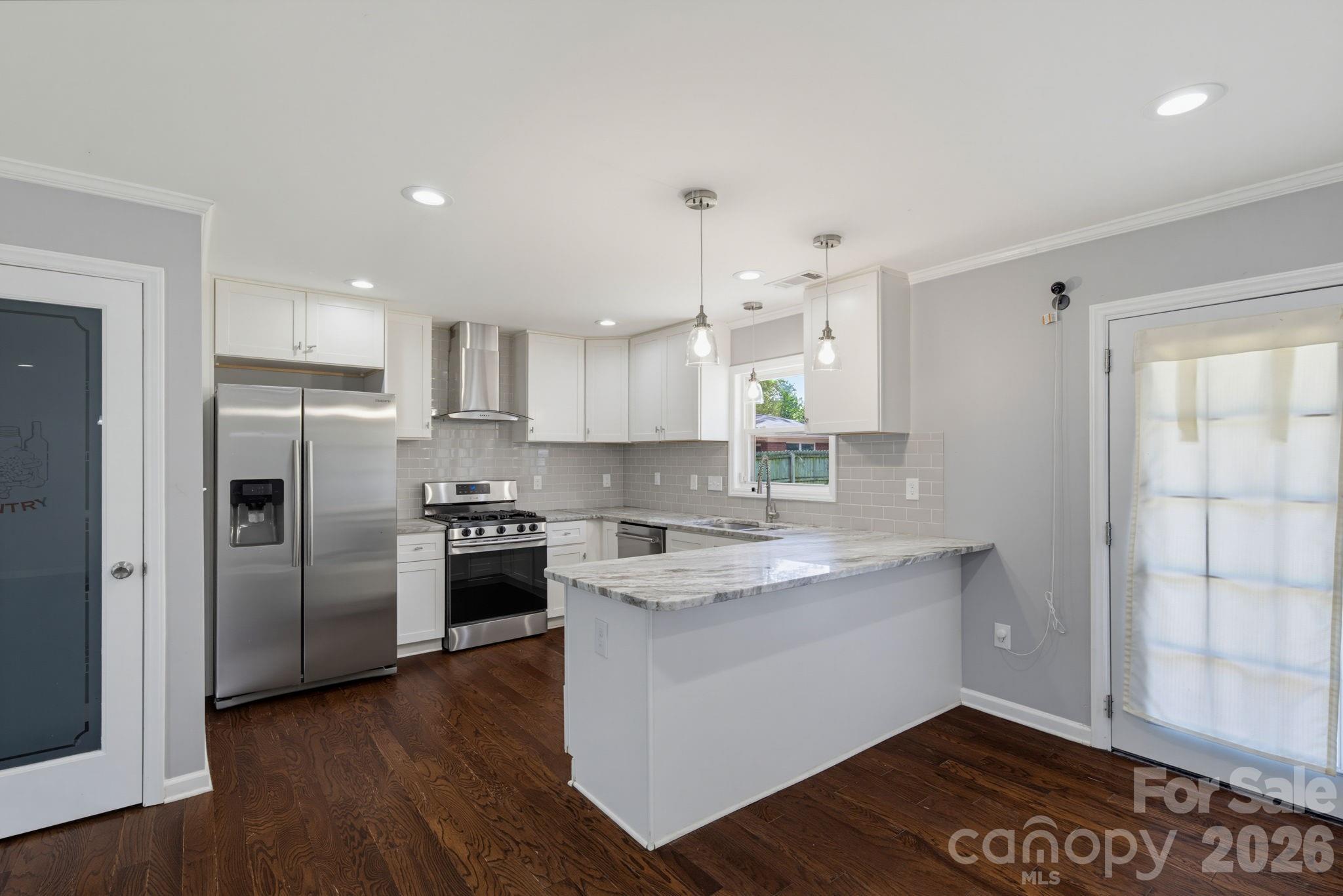 1742 Herrin Avenue Property Photo 11
